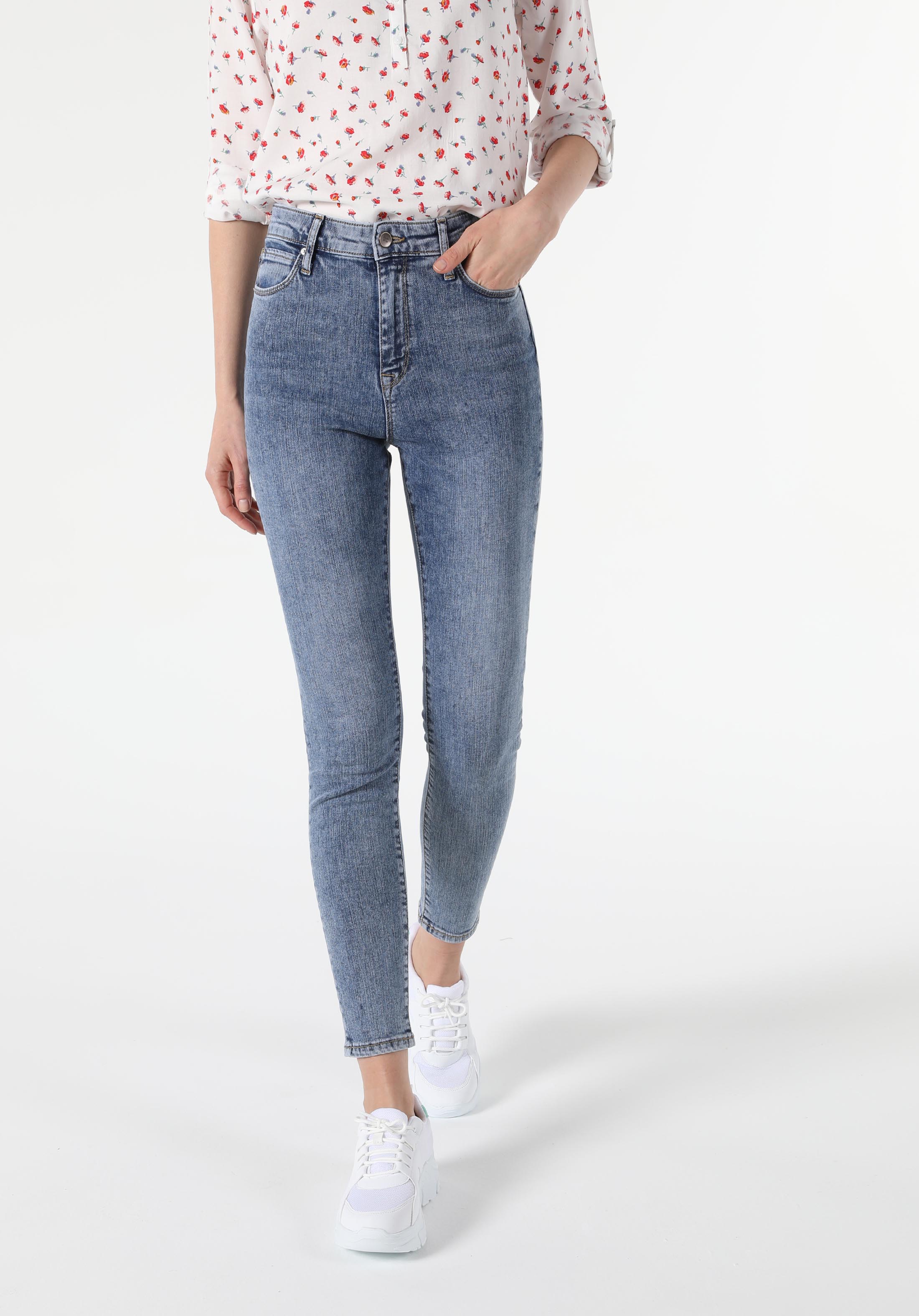 Afișați detalii pentru Pantaloni De Dama Denim Super Slim Fit 760 Diana Cl1055524