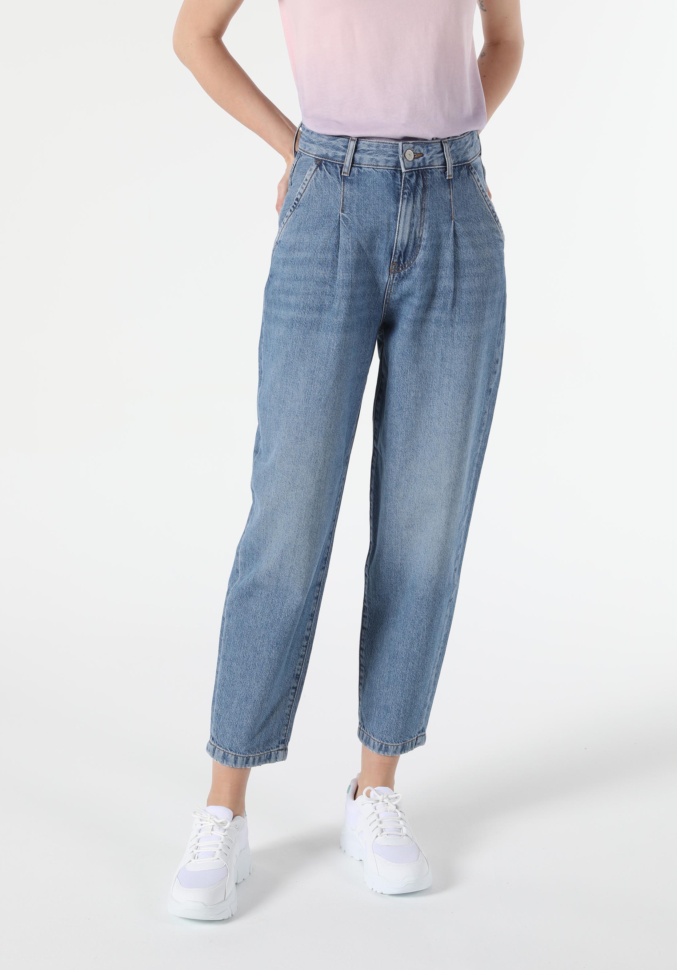 Afișați detalii pentru Pantaloni De Dama Denim Slouchy Fit  Cl1055554