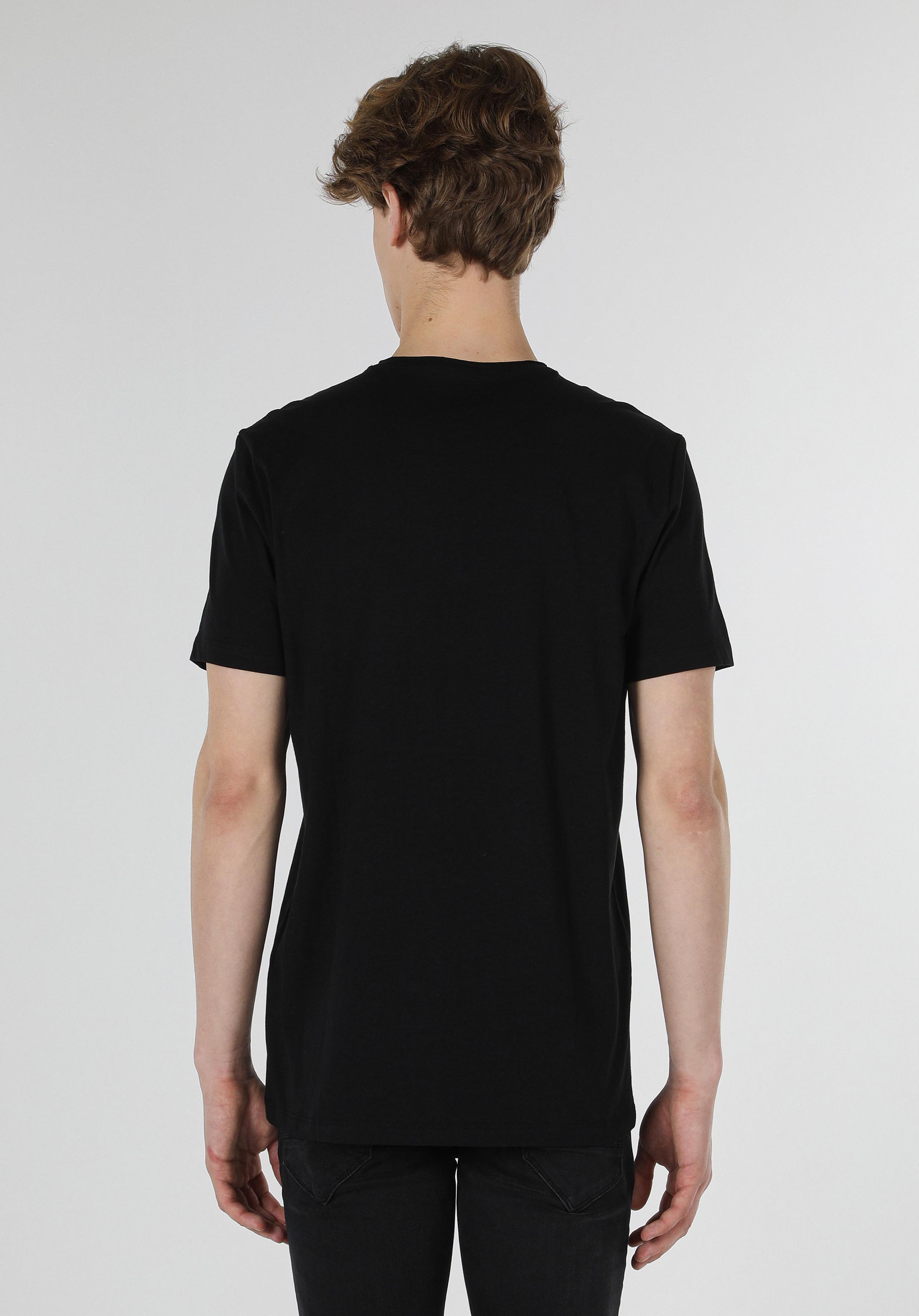 Afișați detalii pentru Tricou Cu Maneca Scurta De Barbati Negru Regular Fit  Cl1058845
