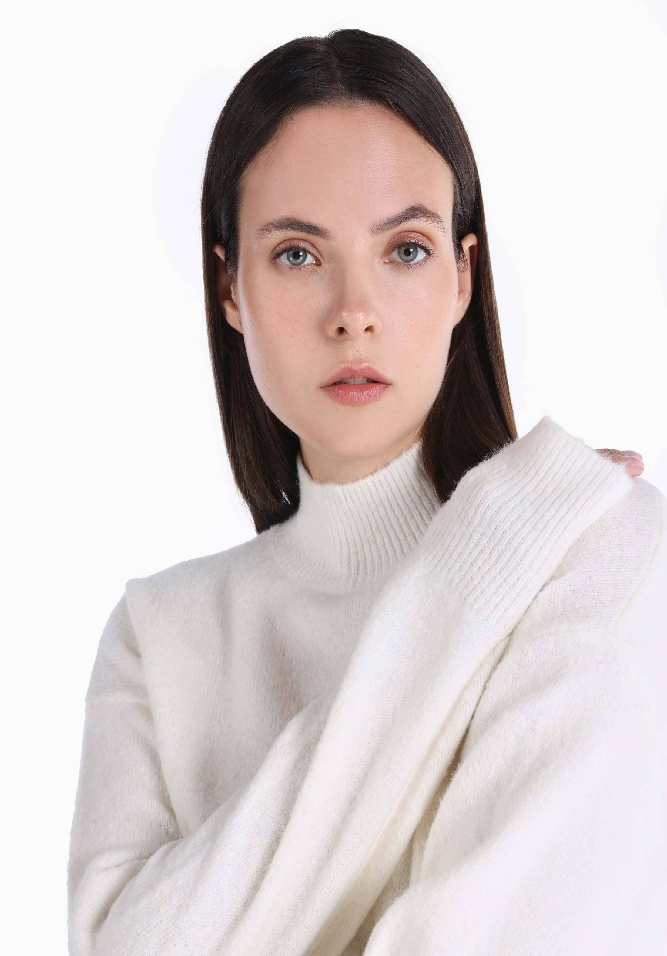 Afișați detalii pentru Pulover De Dama Alb Regular Fit  Cl1065641