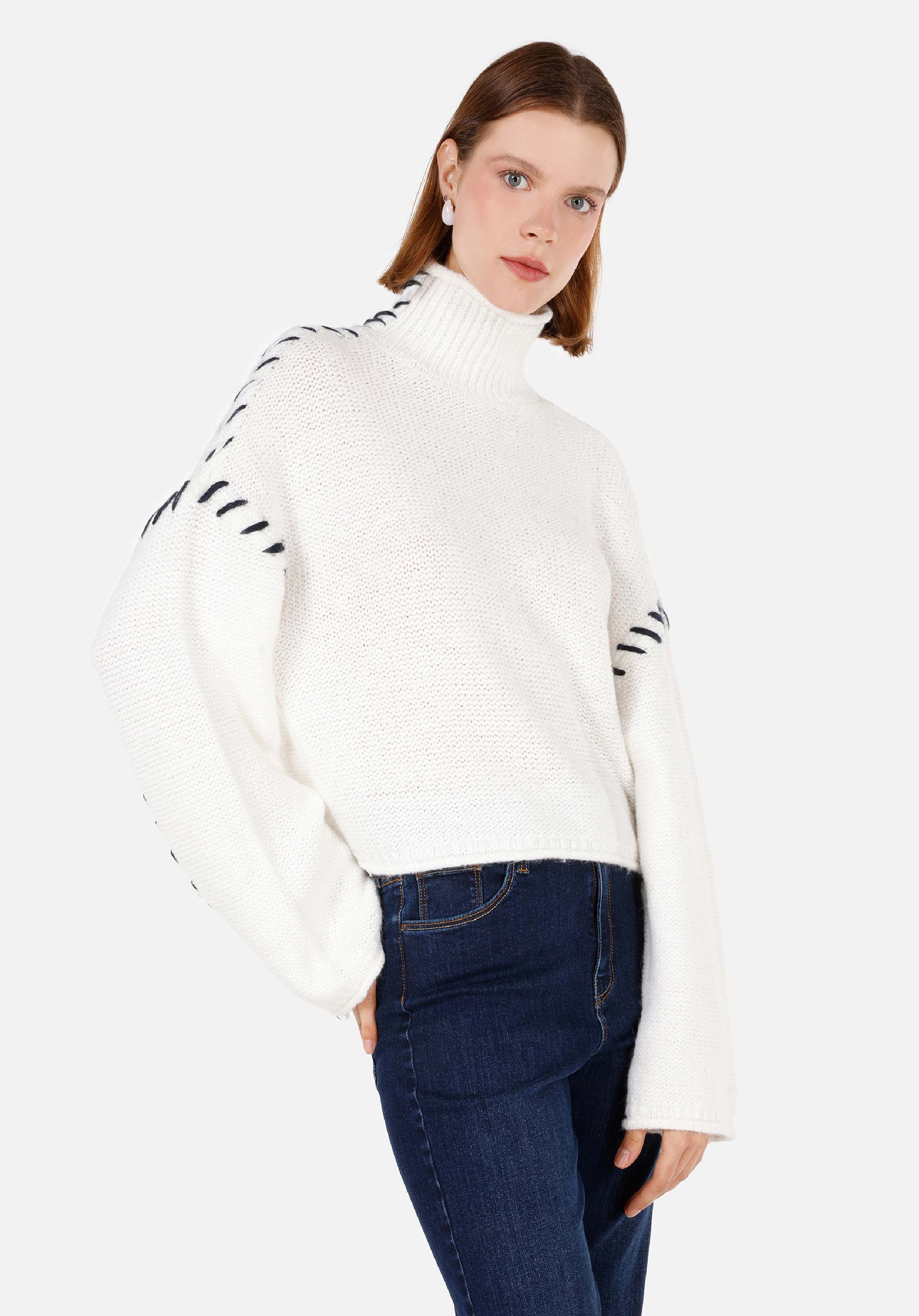 Afișați detalii pentru Pulover Alb Pentru Femei Regular Fit Stand Up Collar