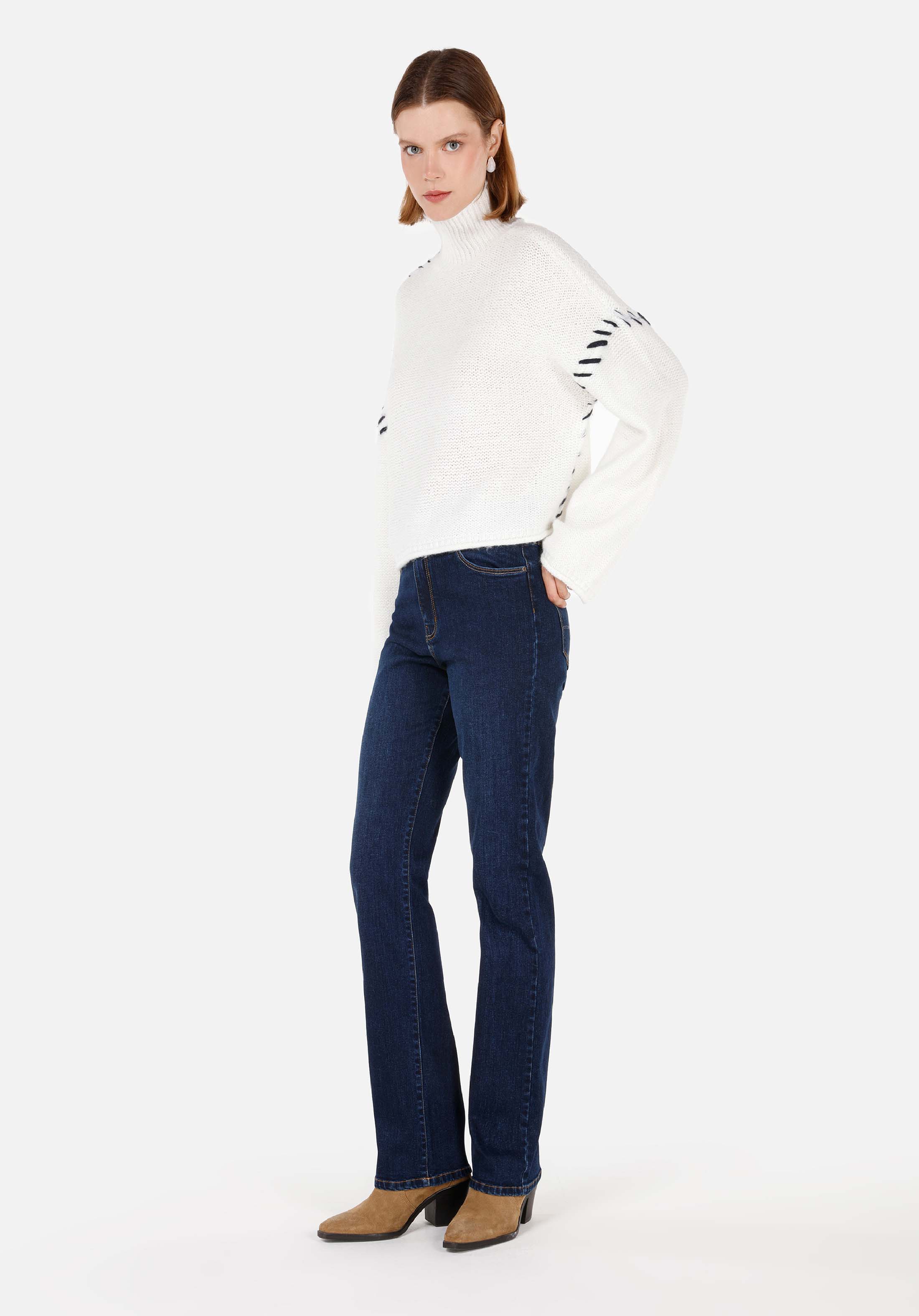 Afișați detalii pentru Pulover Alb Pentru Femei Regular Fit Stand Up Collar