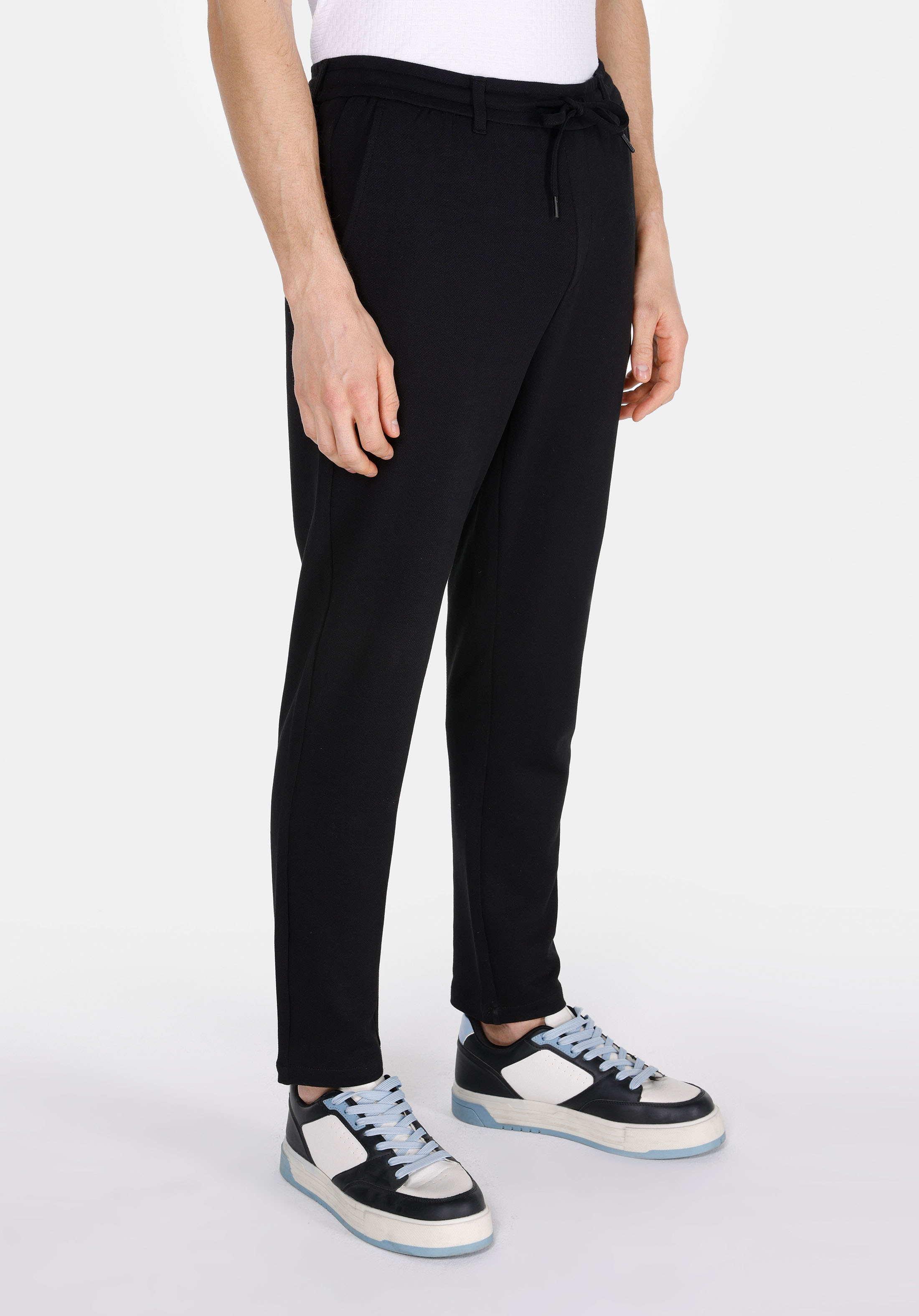 Afișați detalii pentru Pantaloni De Barbati Negru Slim Fit  Cl1071915