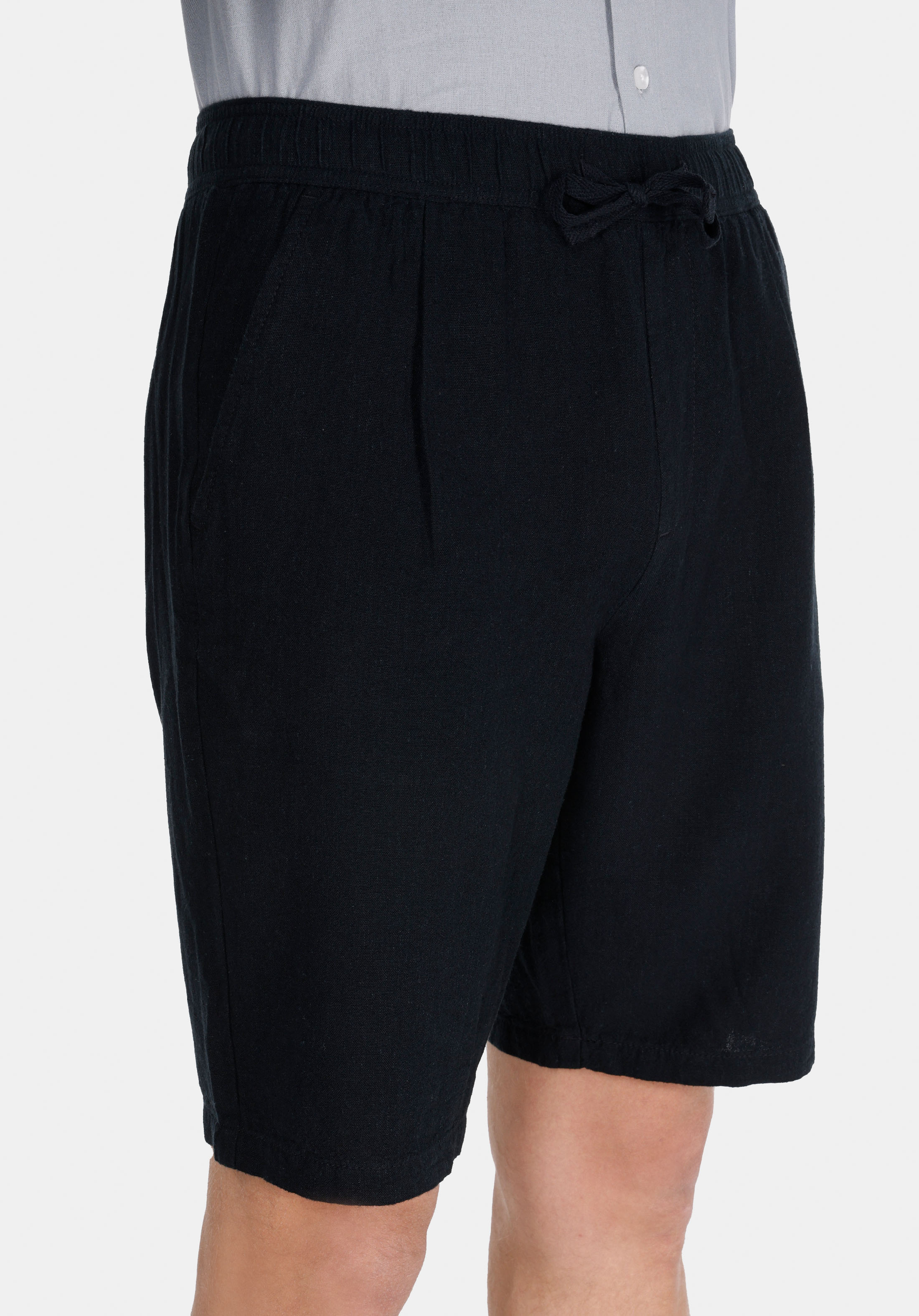 Afișați detalii pentru Short / Pantaloni Scurti De Barbati Negru Regular Fit  Cl1074435