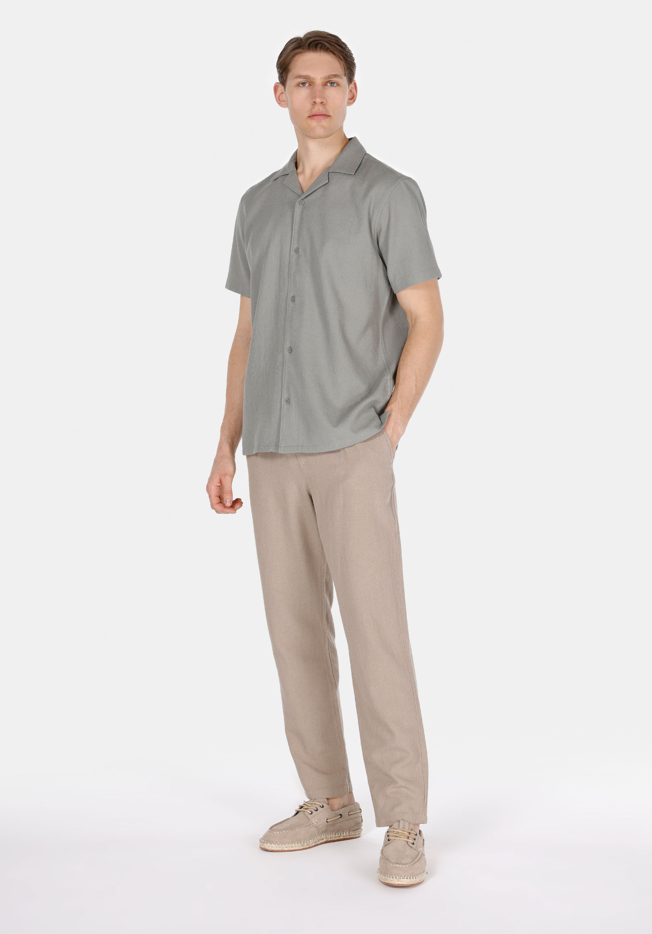 Afișați detalii pentru Pantaloni De Barbati Bej Regular Fit  Cl1074570