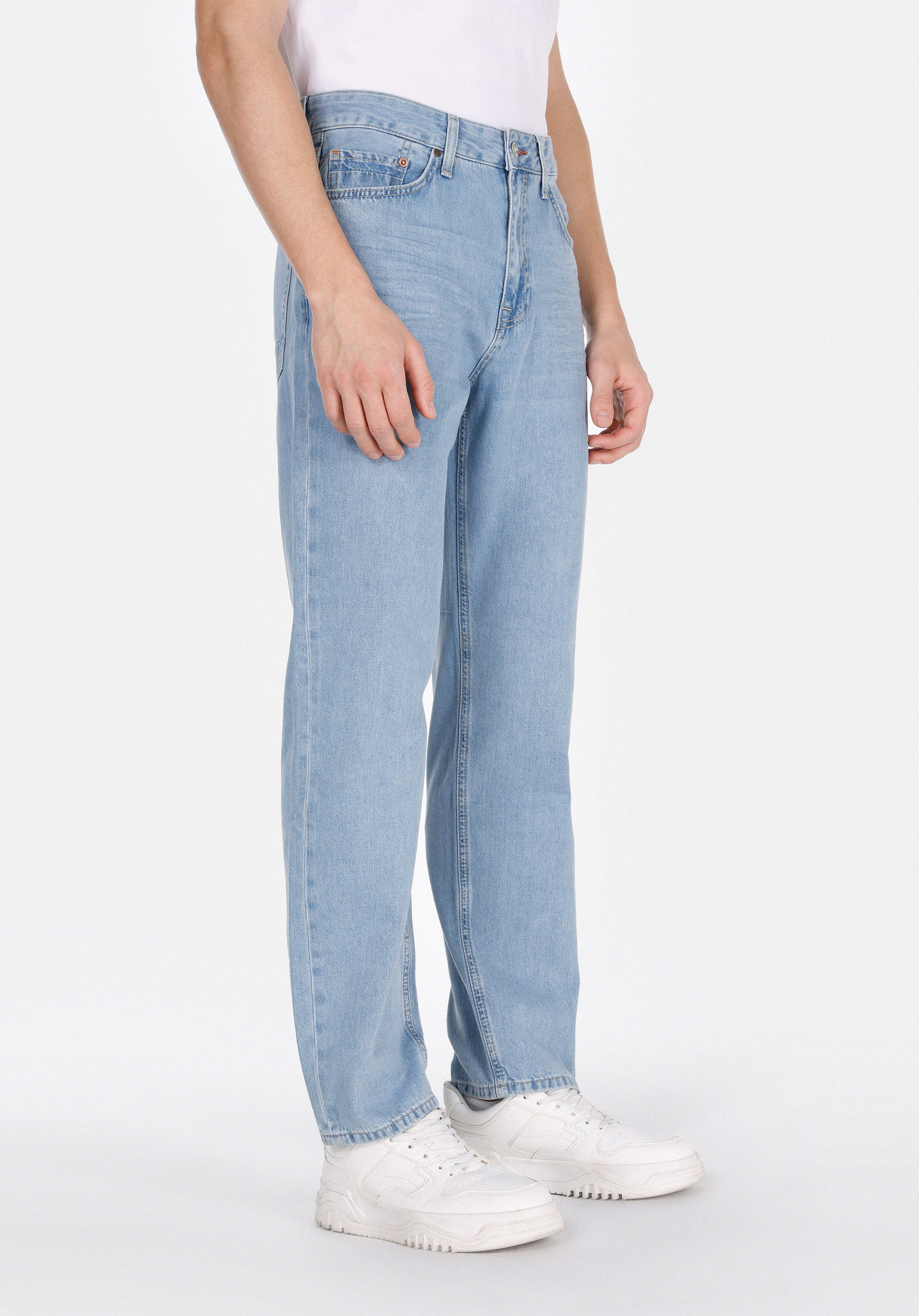 Afișați detalii pentru Pantaloni De Barbati Albastru Regular Fit 045 David Cl1075172