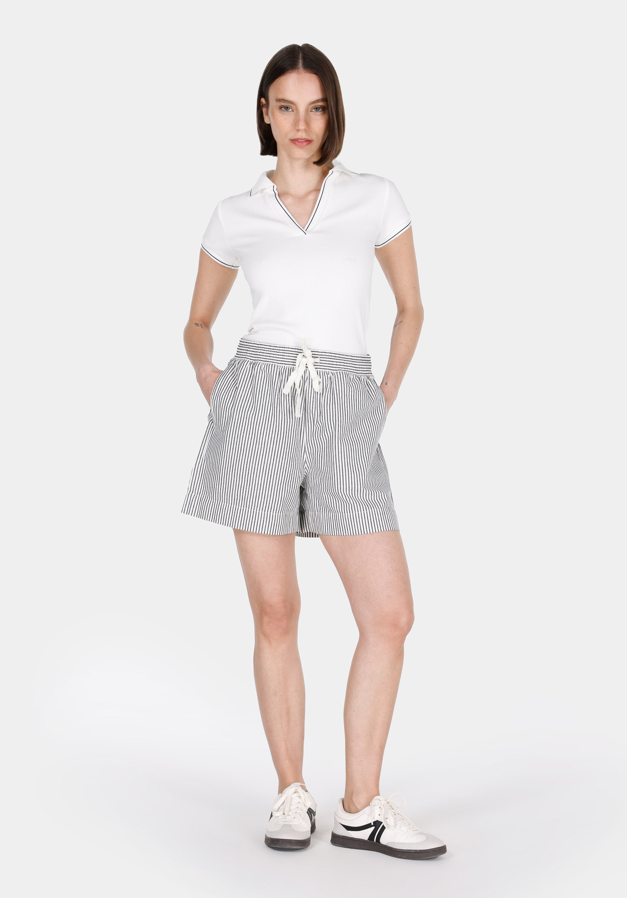 Afișați detalii pentru Short / Pantaloni Scurti De Dama Albastru Marin Regular Fit  Cl1074659