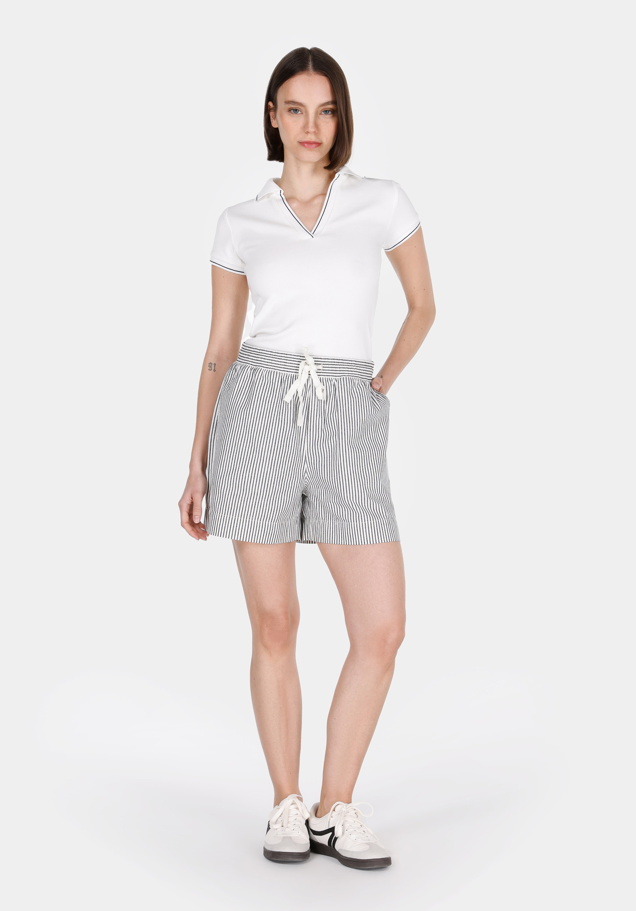 Afișați detalii pentru Short / Pantaloni Scurti De Dama Albastru Marin Regular Fit  Cl1074659