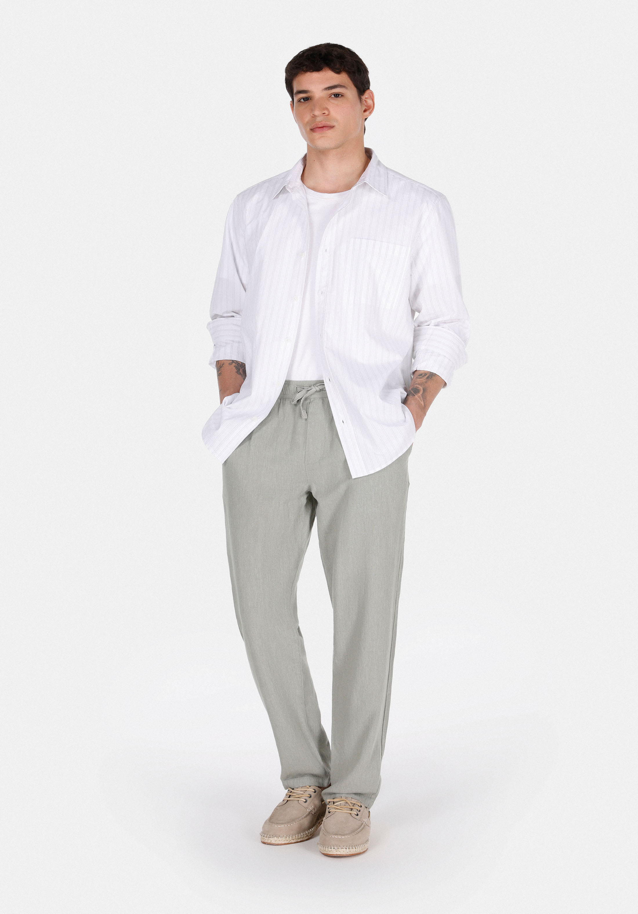Afișați detalii pentru Pantaloni De Barbati Verde Regular Fit  Cl1074570