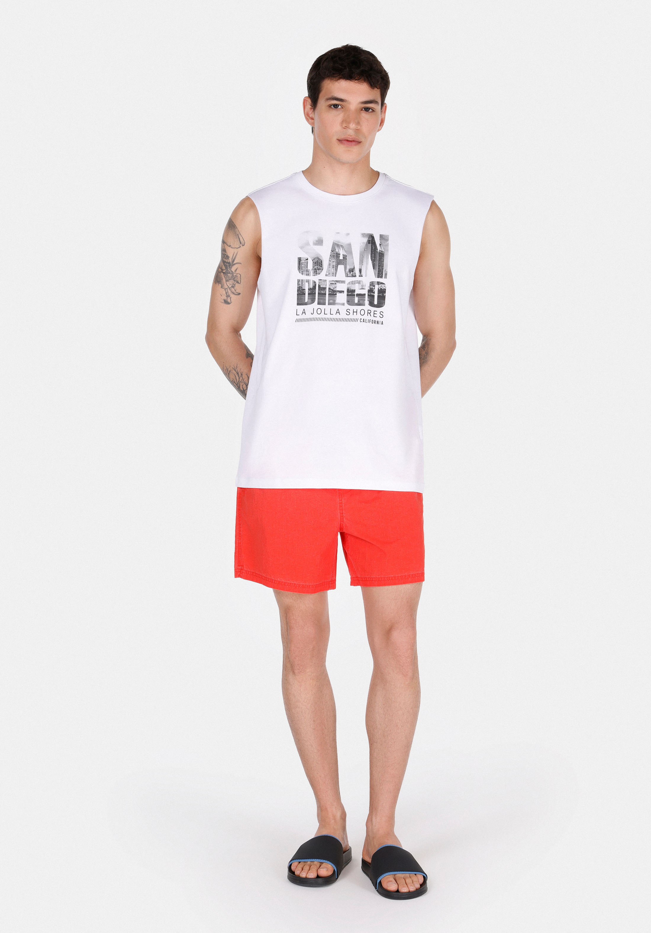 Afișați detalii pentru Short De Plaja De Barbati Coral Slim Fit  Cl1074688