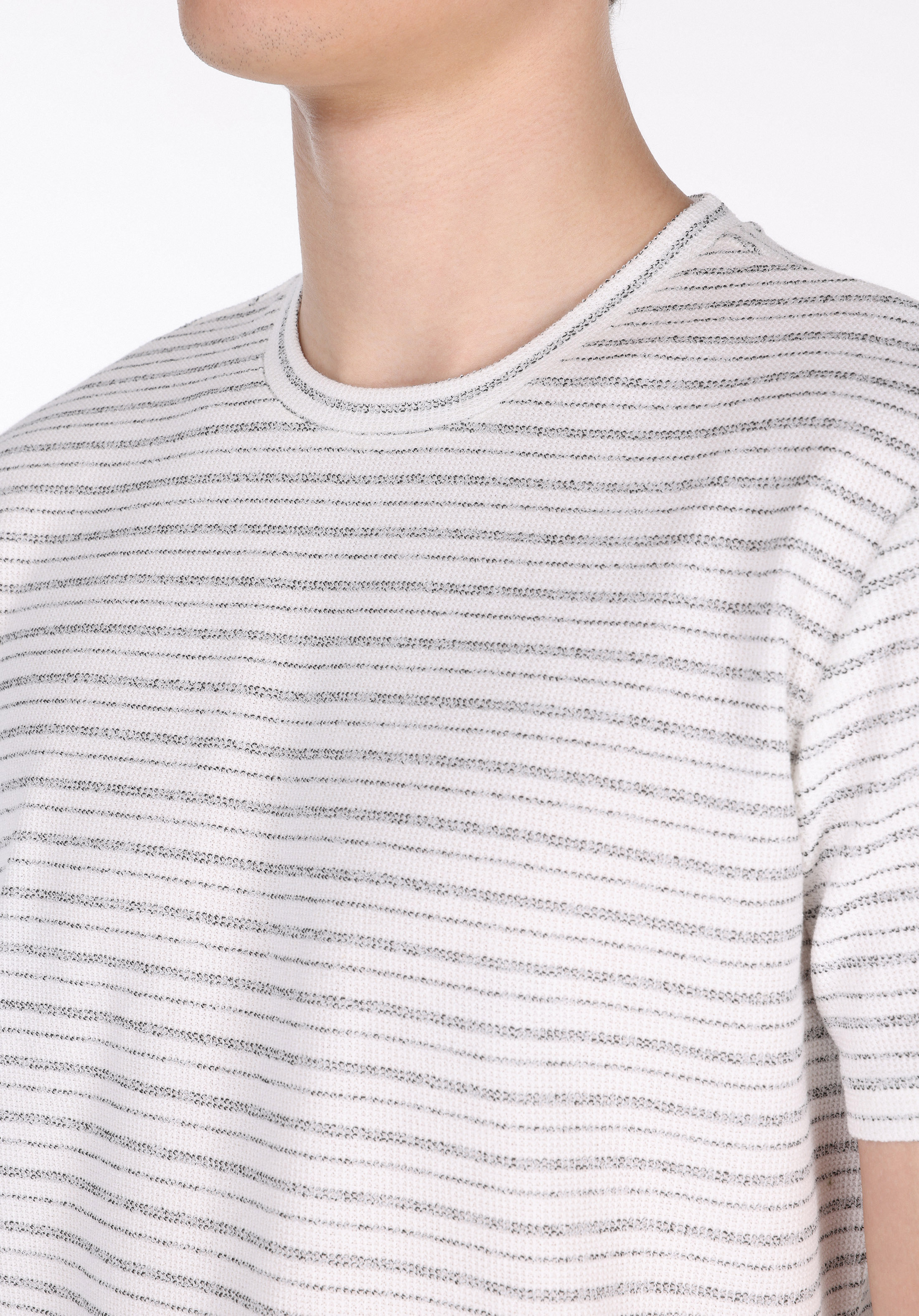Afișați detalii pentru Tricou Cu Maneca Scurta De Barbati Negru Regular Fit  Cl1074210