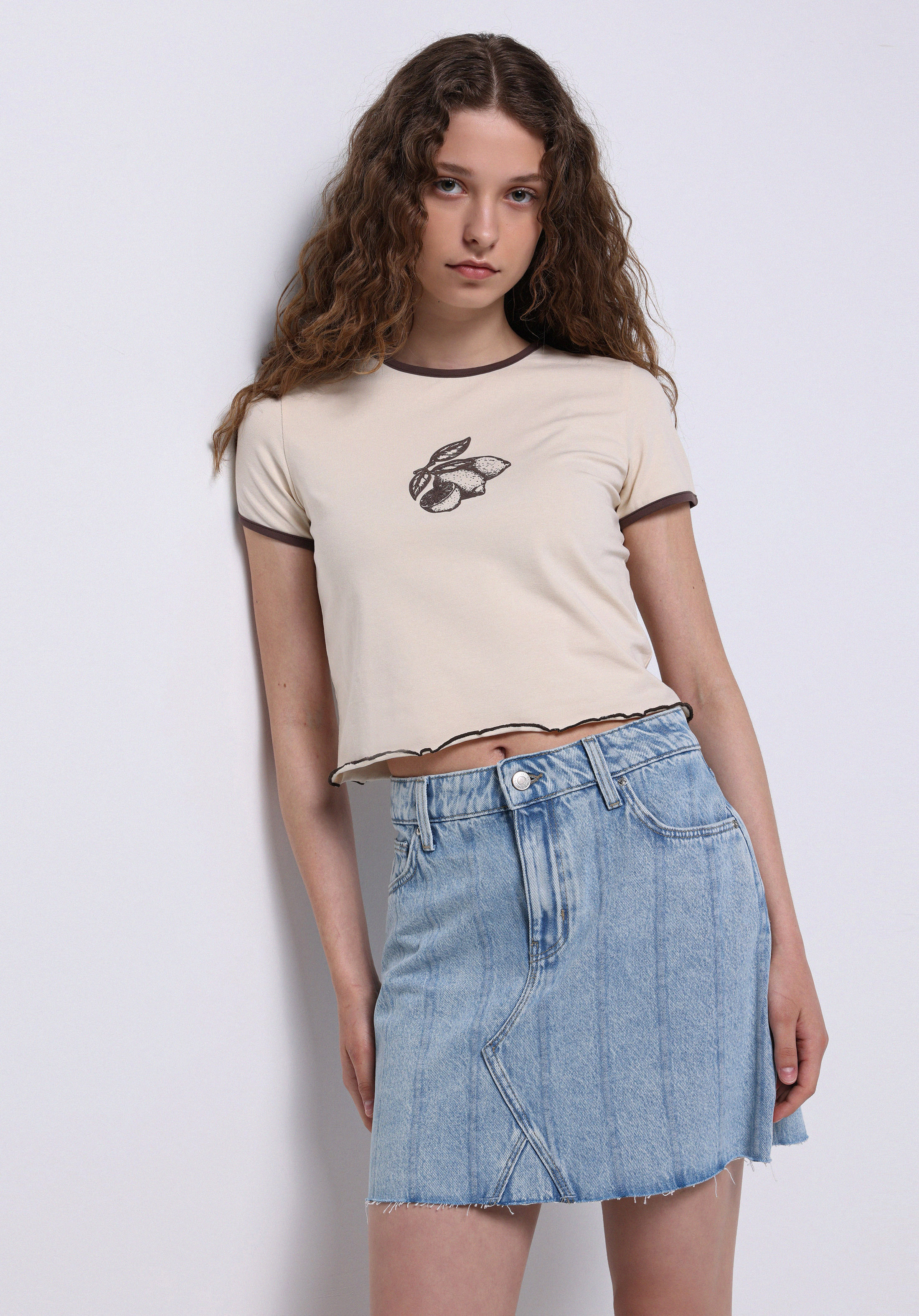 Afișați detalii pentru Tricou Cu Maneca Scurta De Dama Bej Slim Fit  Cl1073159