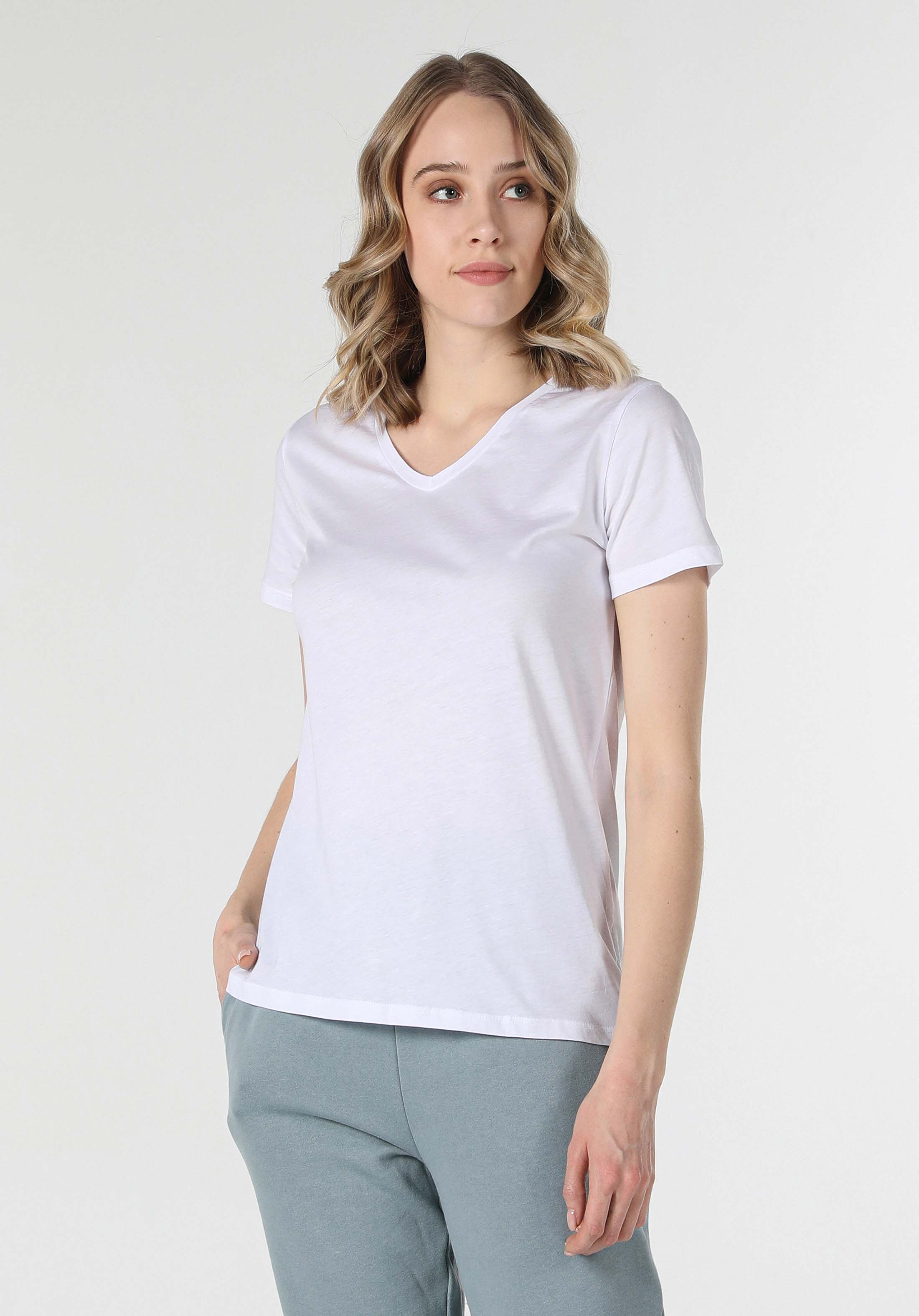 Afișați detalii pentru Tricou Cu Maneca Scurta De Dama Alb Regular Fit  Cl1058494