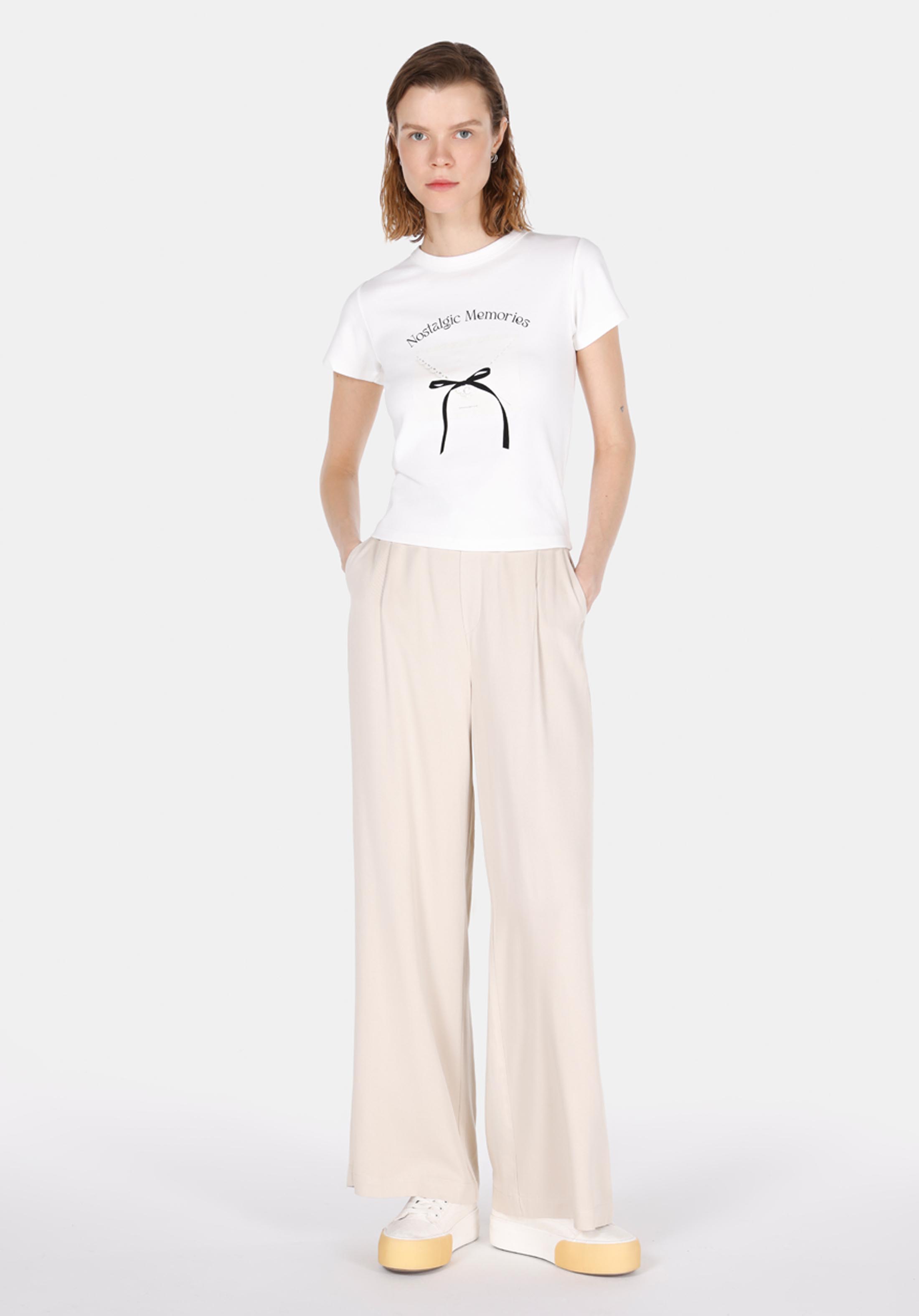 Afișați detalii pentru Tricou Cu Maneca Scurta De Dama Alb Slim Fit  Cl1073176