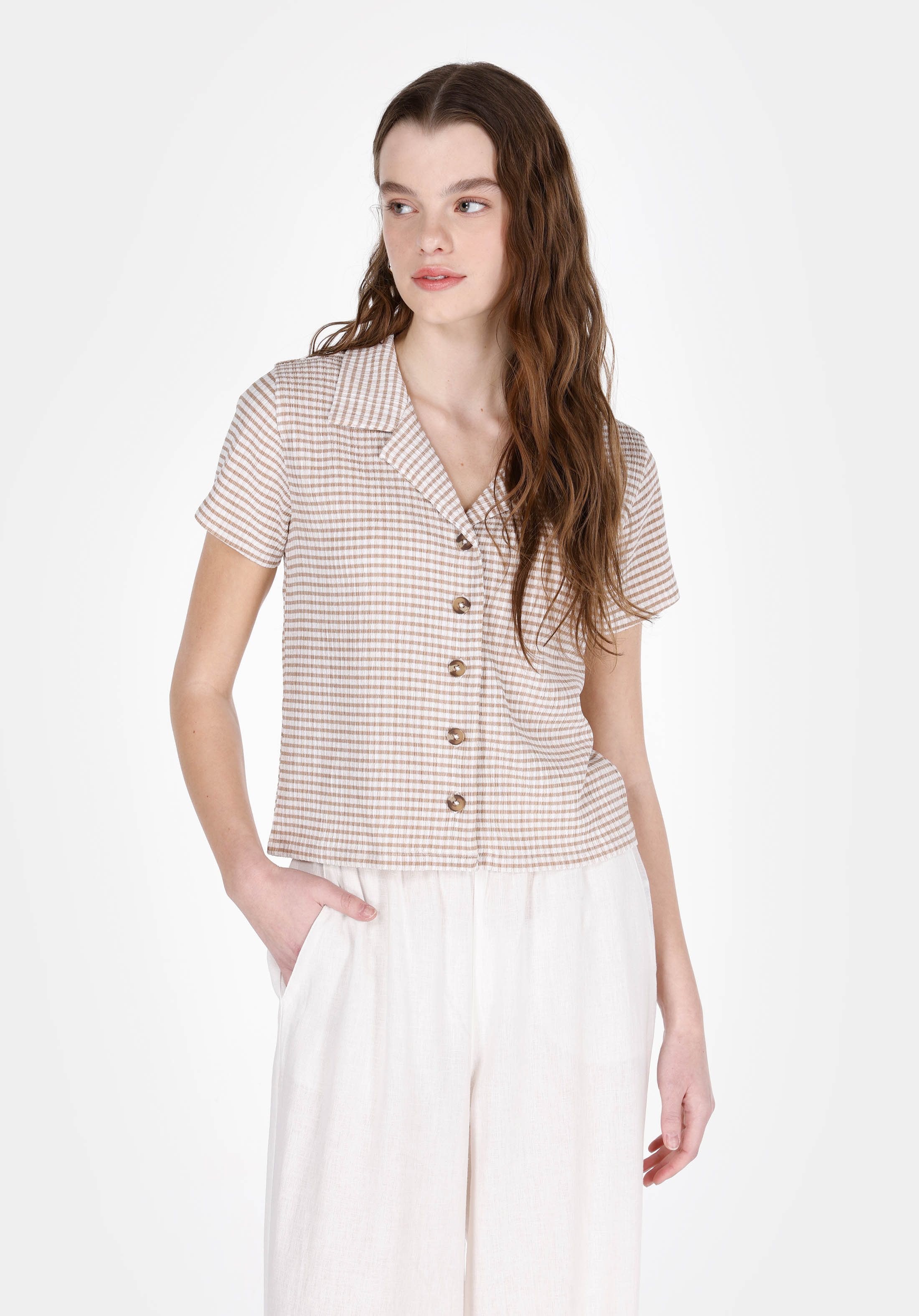 Afișați detalii pentru Camasa Cu Maneca Scurta De Dama Bej Slim Fit  Cl1074376