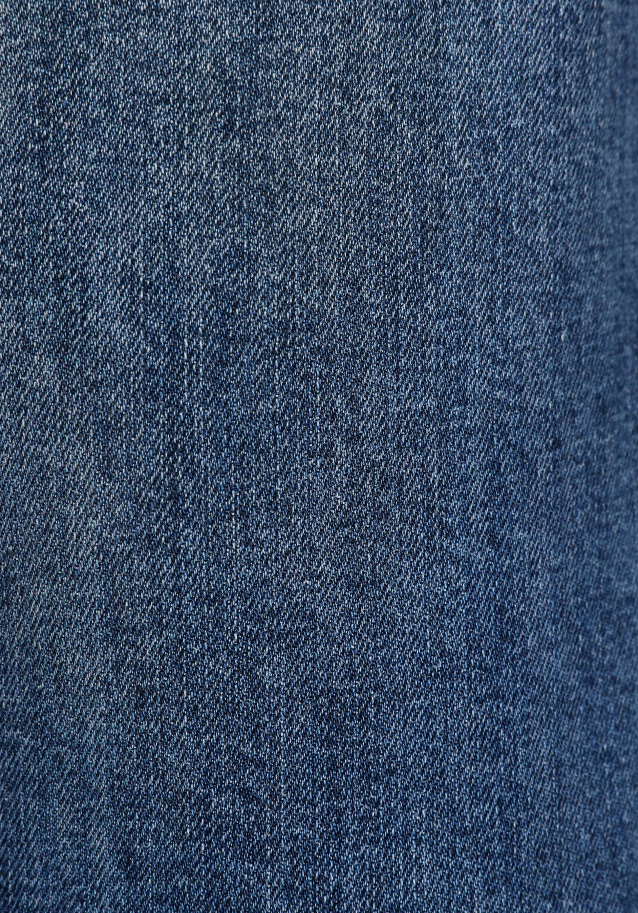 Afișați detalii pentru Pantaloni De Barbati Albastru Straight Fit 044 Karl Cl1072206