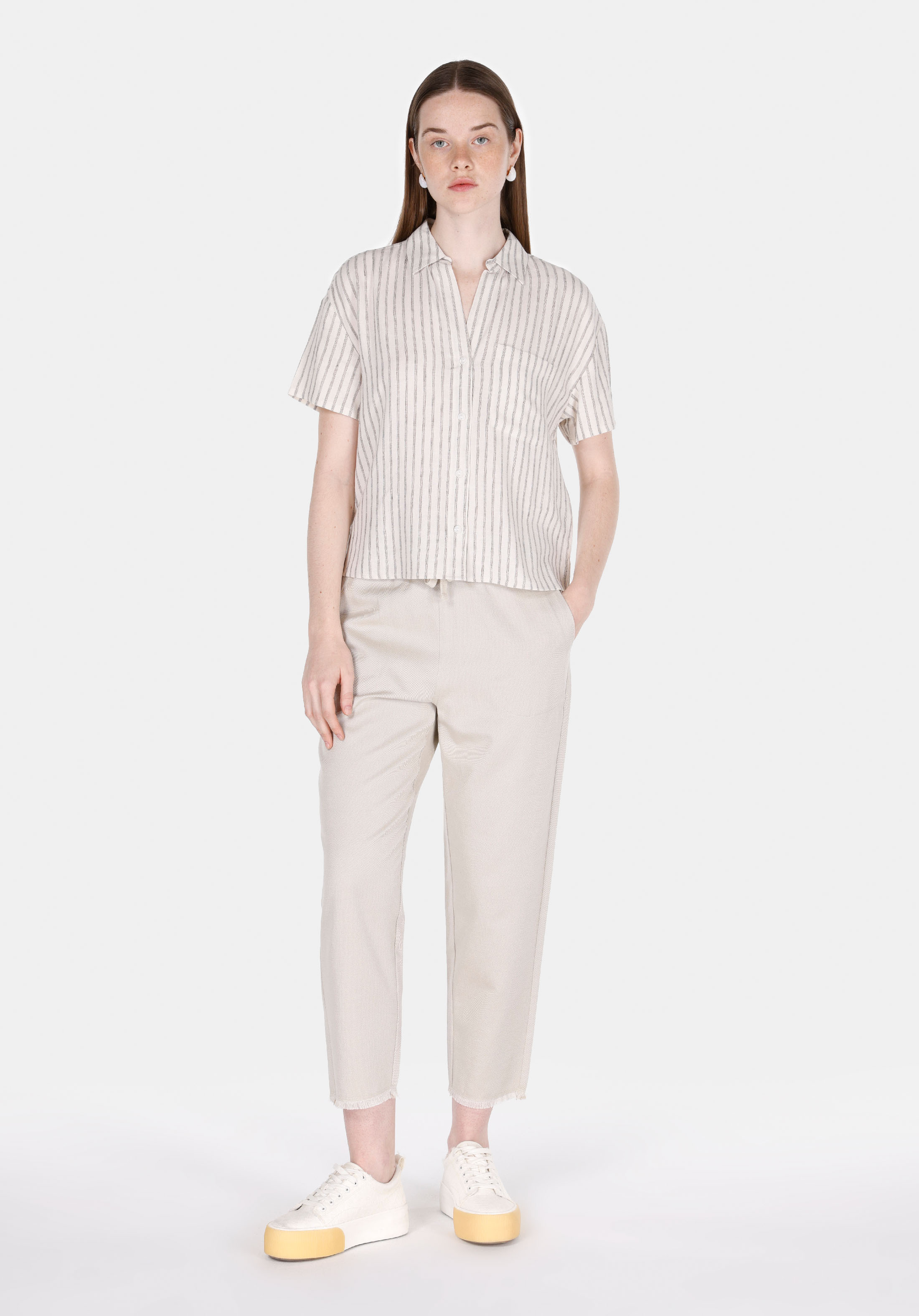 Afișați detalii pentru Pantaloni De Dama Alb Regular Fit  Cl1074664