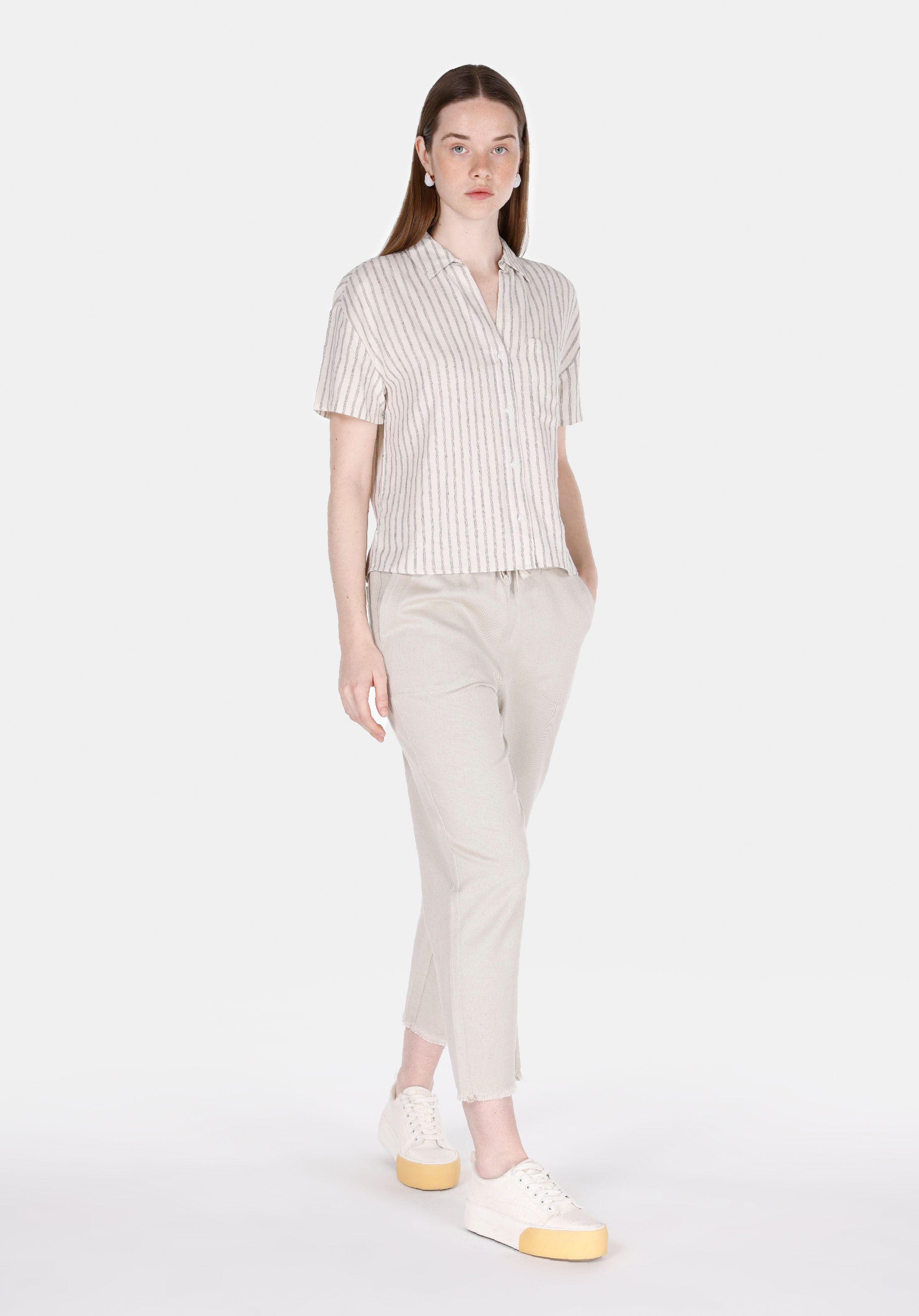 Afișați detalii pentru Pantaloni De Dama Alb Regular Fit  Cl1074664