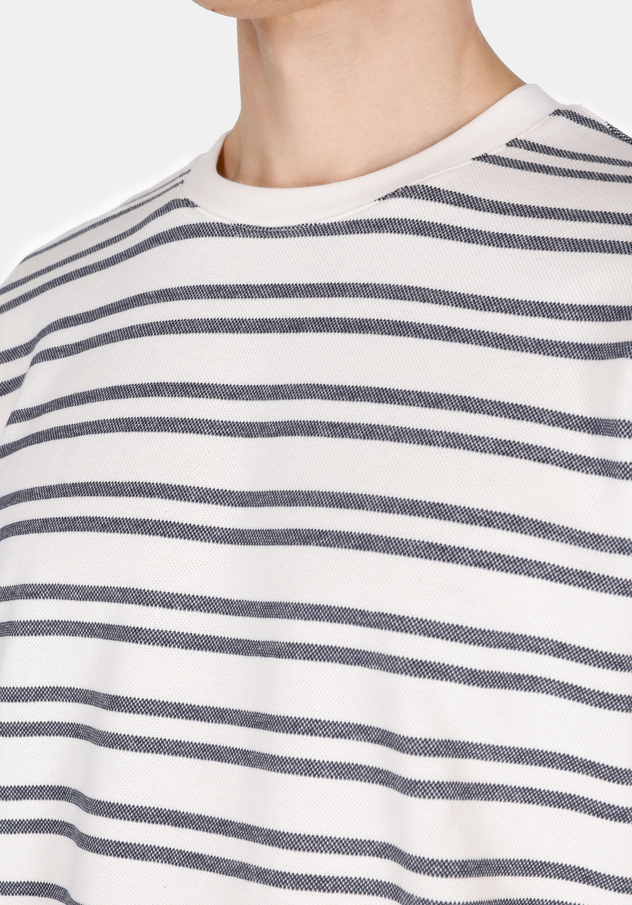 Afișați detalii pentru Tricou Cu Mânecă Scurtă Albă Cu Guler Rotund Cu Dungi Comfort Fit