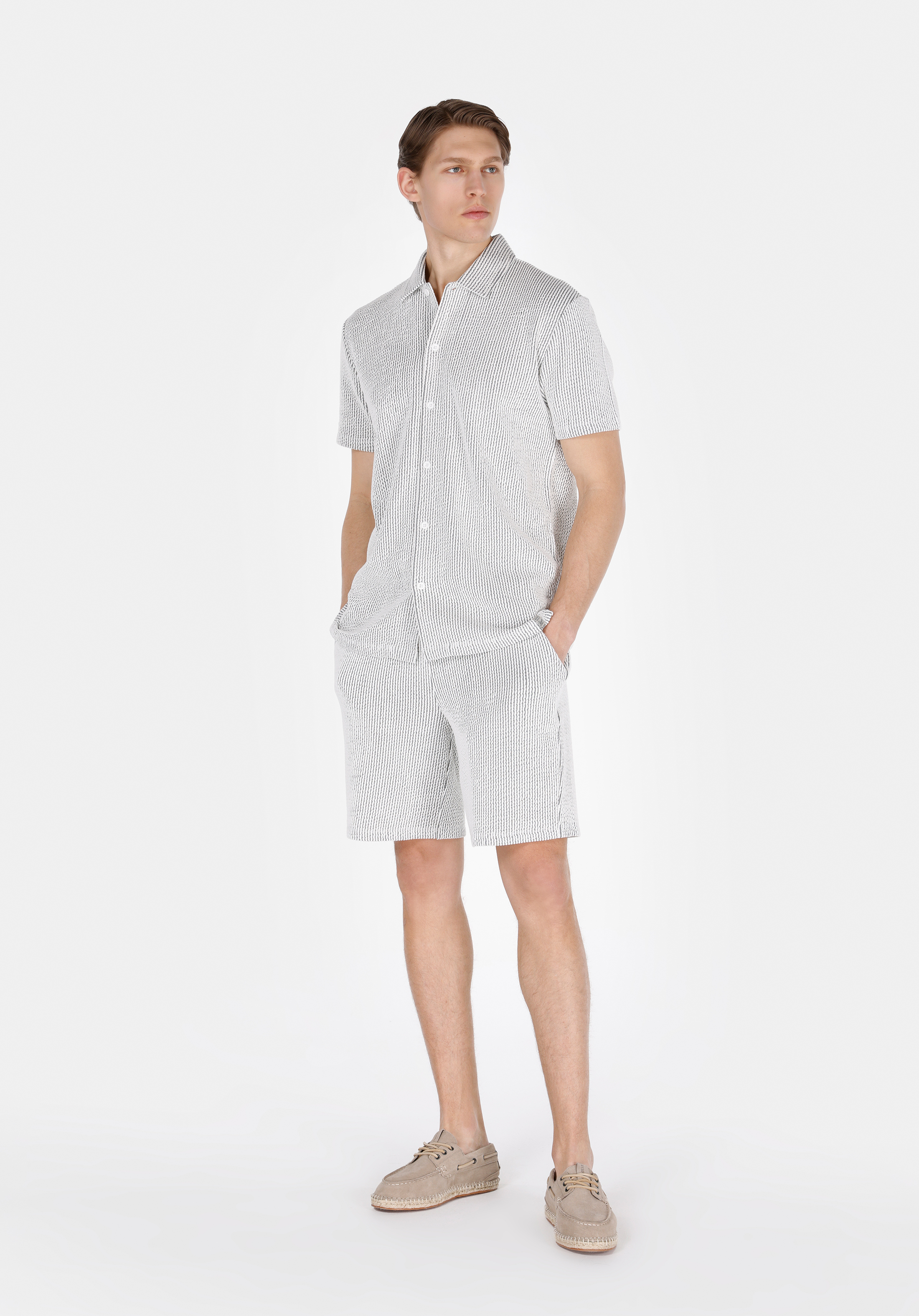 Afișați detalii pentru Short / Pantaloni Scurti De Barbati  Regular Fit  Cl1074823