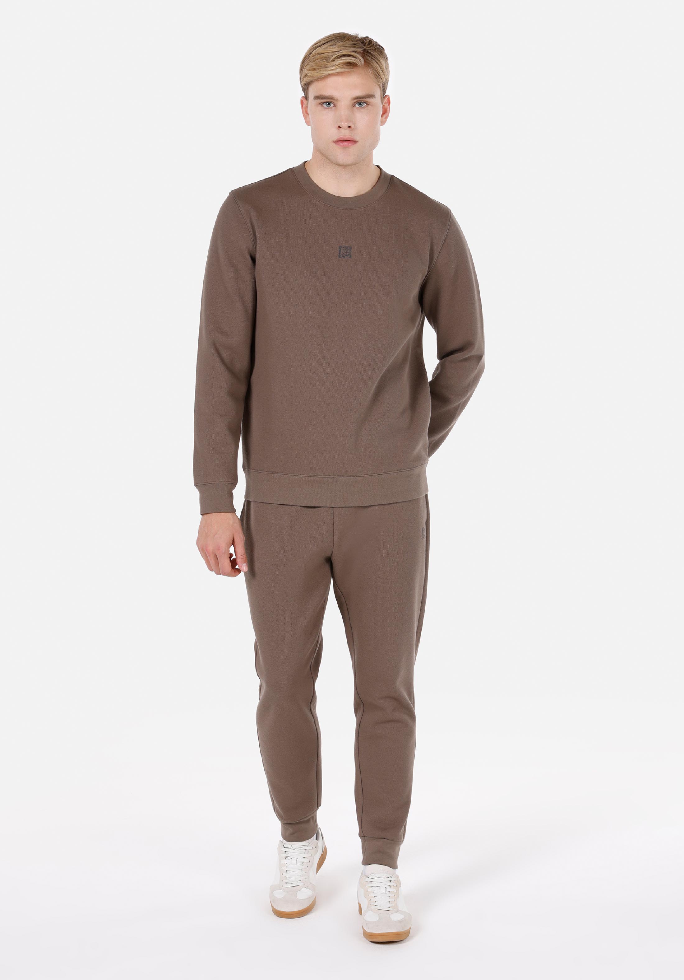 Afișați detalii pentru Pantaloni De Trening De Barbati Maro Regular Fit  Cl1072476