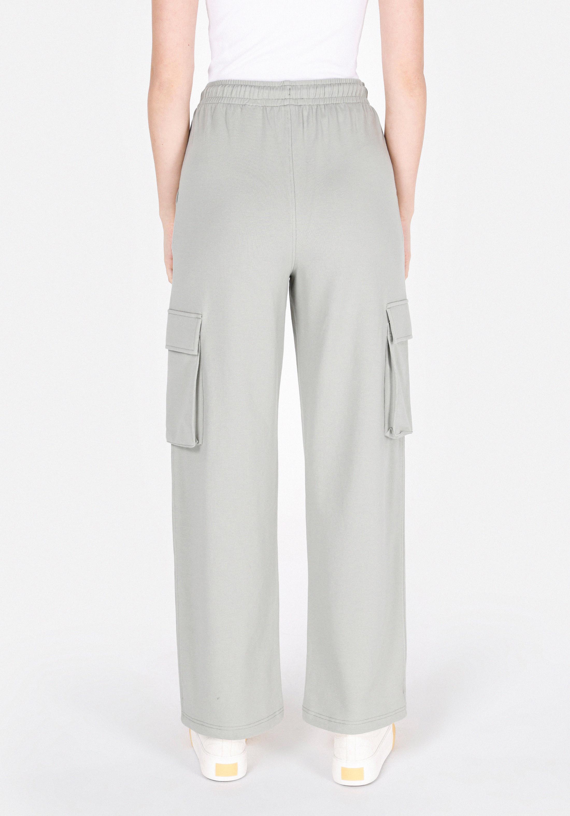 Afișați detalii pentru Pantaloni De Trening De Dama Verde Regular Fit  Cl1072561