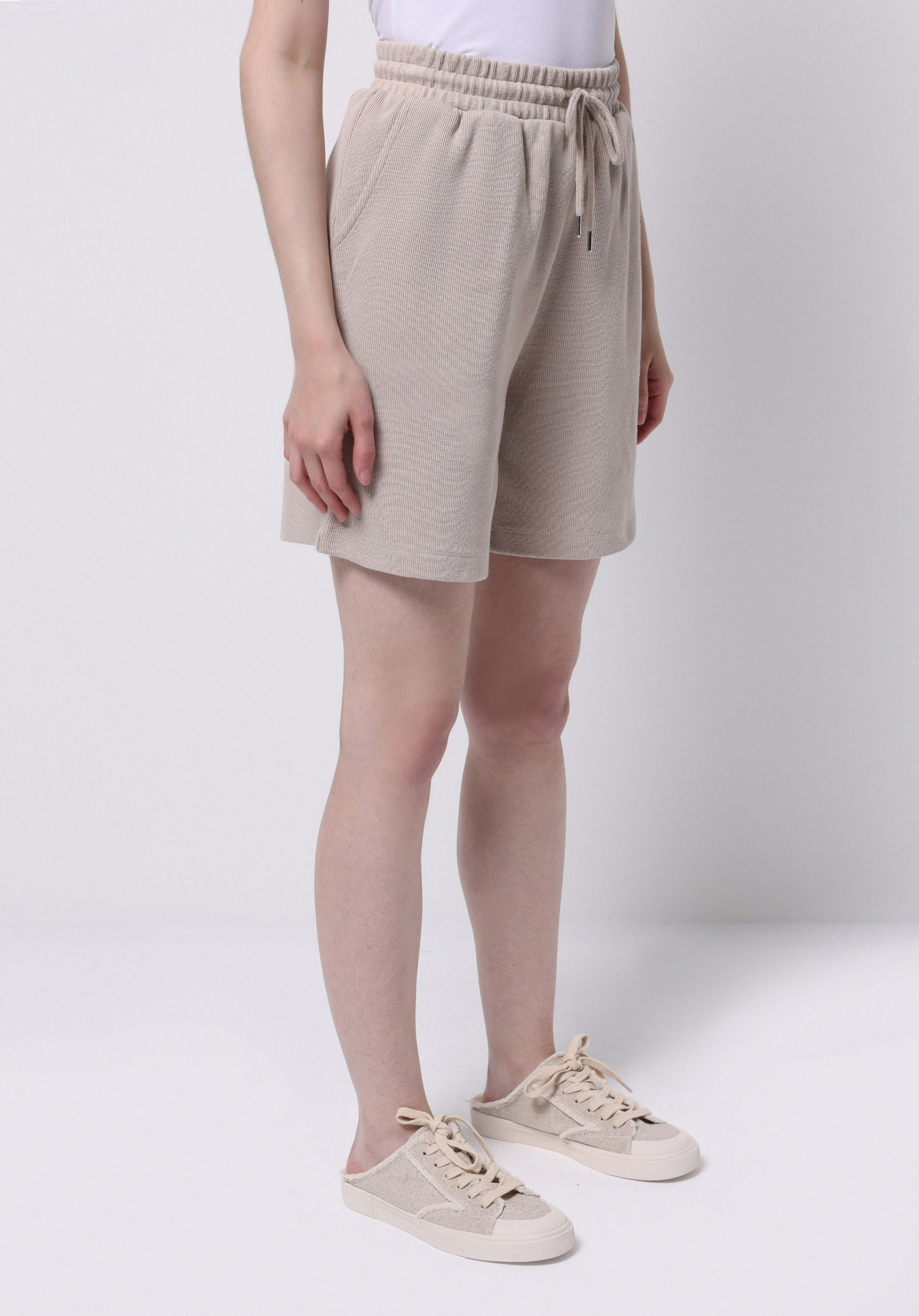 Afișați detalii pentru Short / Pantaloni Scurti De Dama Bej Regular Fit  Cl1075137