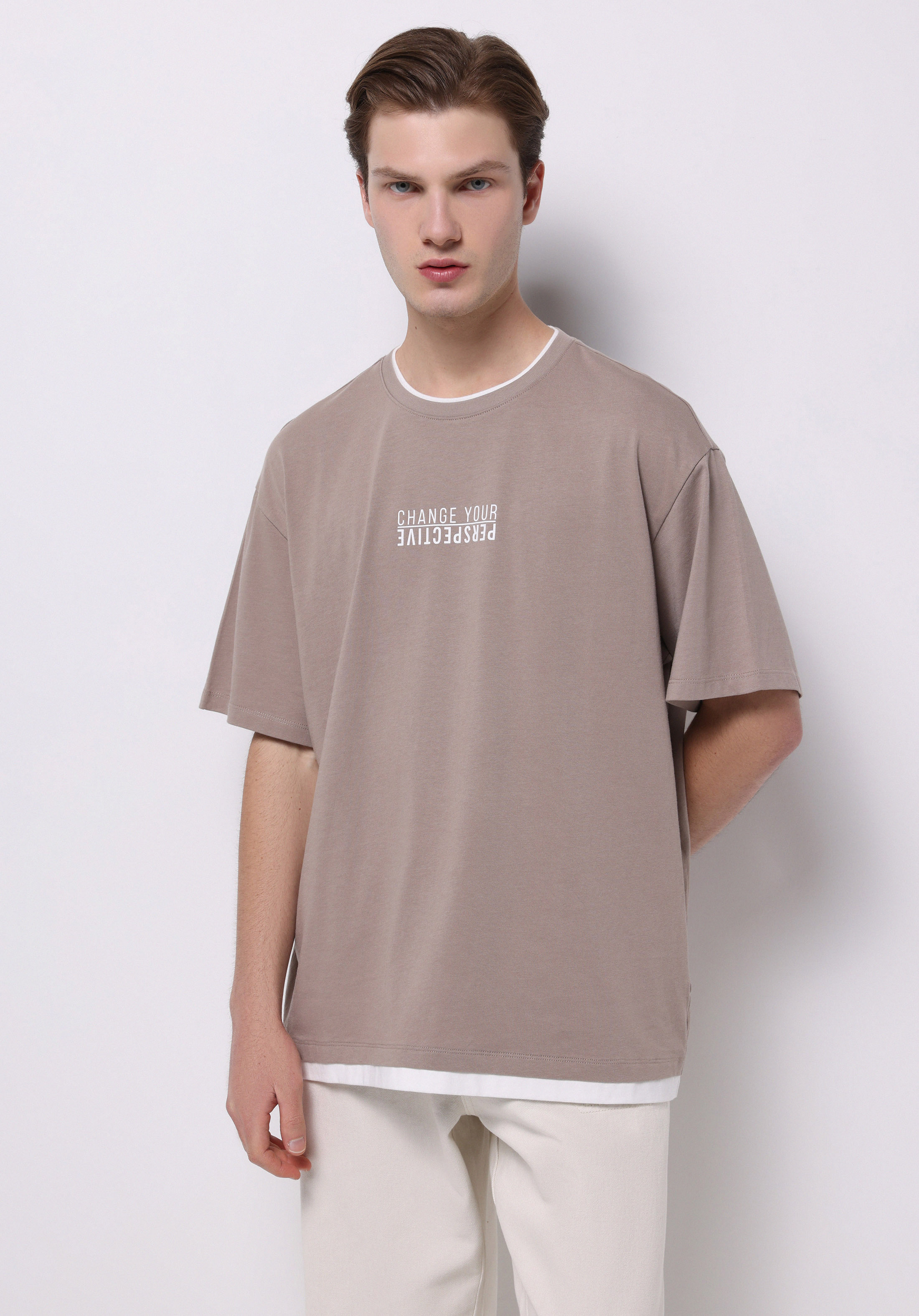 Afișați detalii pentru Tricou Cu Maneca Scurta De Barbati Bej Oversize Fit  Cl1073989