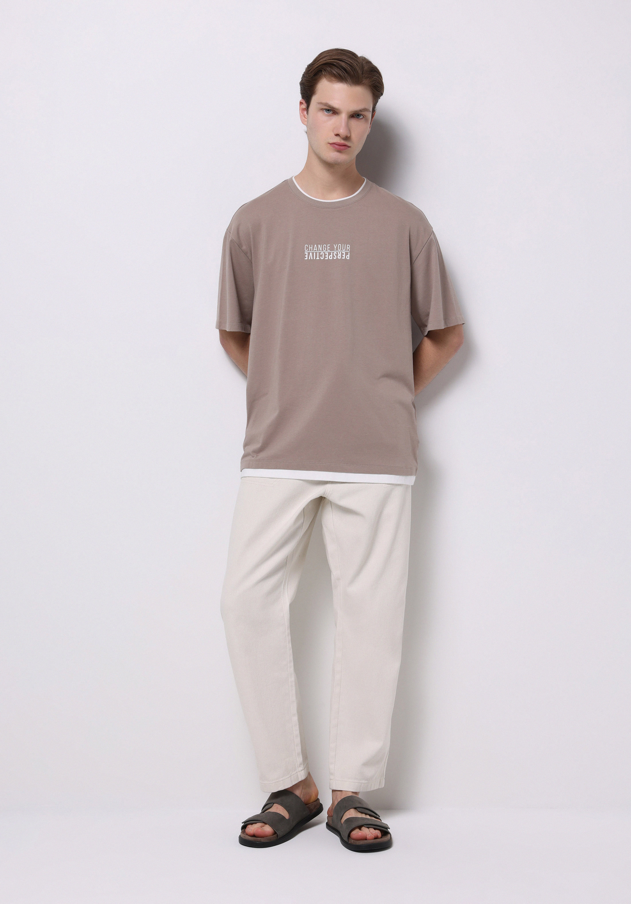 Afișați detalii pentru Tricou Cu Maneca Scurta De Barbati Bej Oversize Fit  Cl1073989