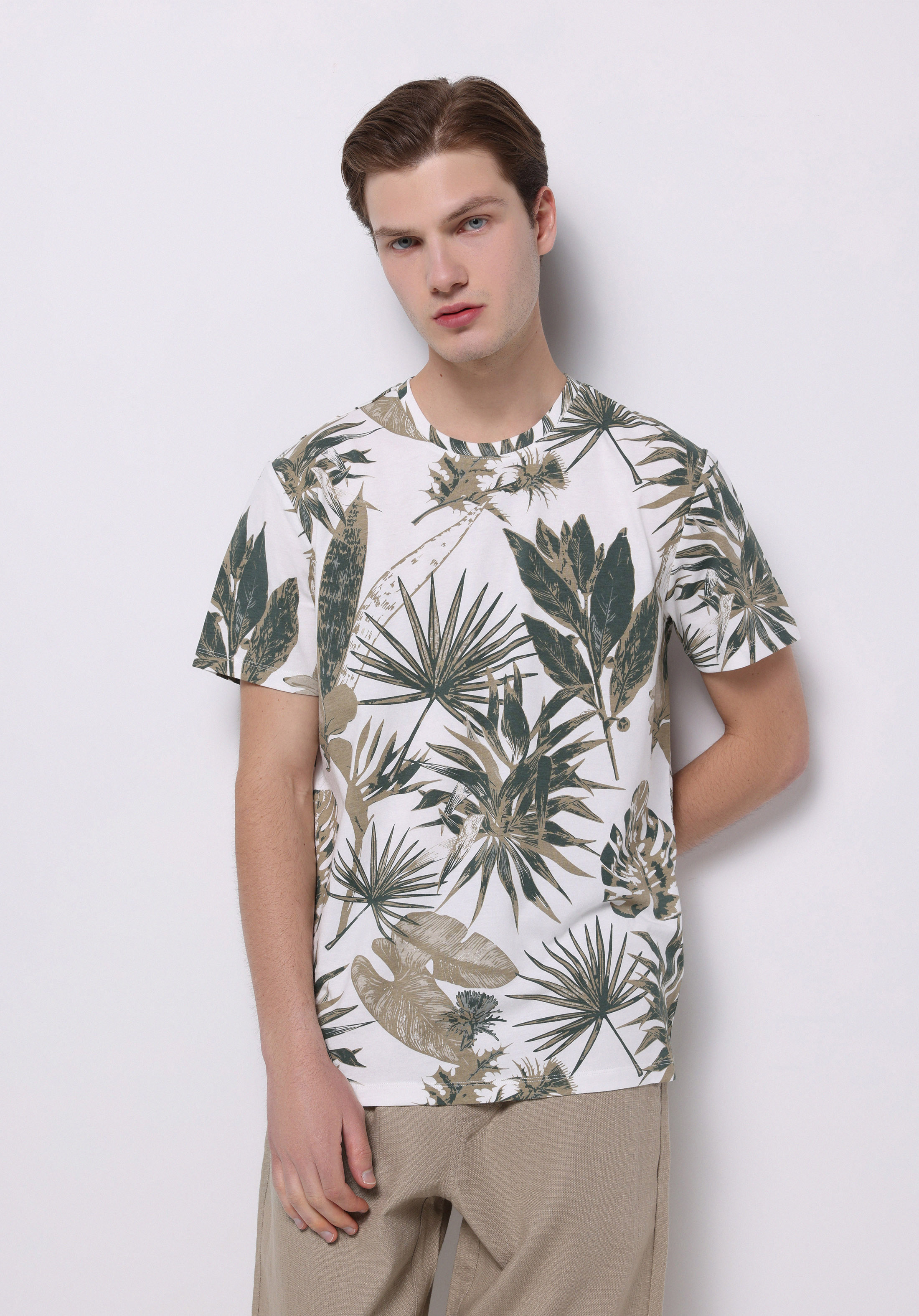 Afișați detalii pentru Regular Fit Round Neck Printed Tricou Cu Mânecă Scurtă Verde Pentru Bărbați