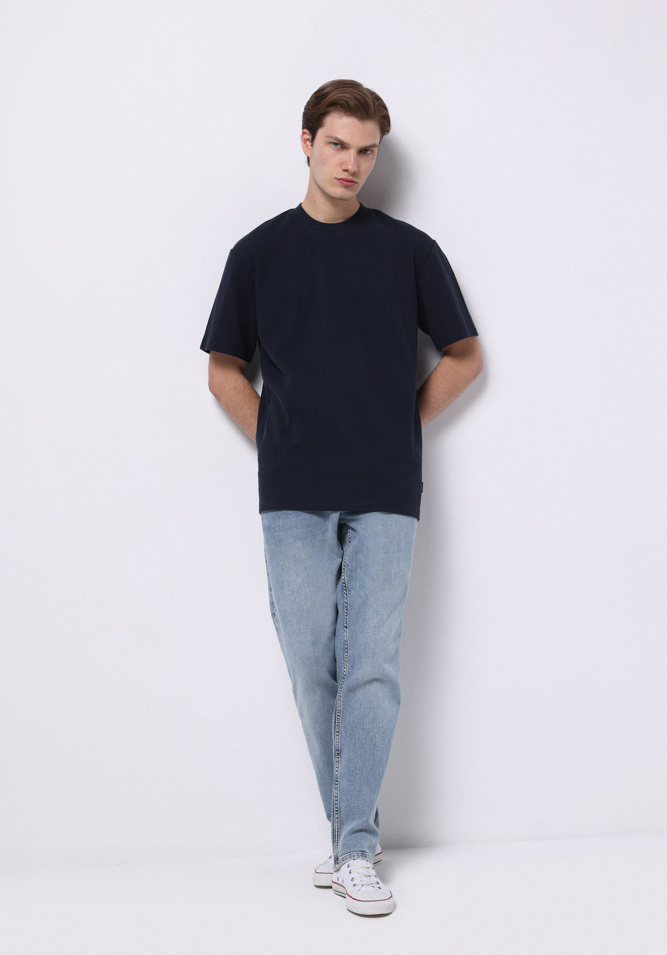 Afișați detalii pentru Pantaloni De Barbati Albastru Straight Fit 044 Karl Cl1072984