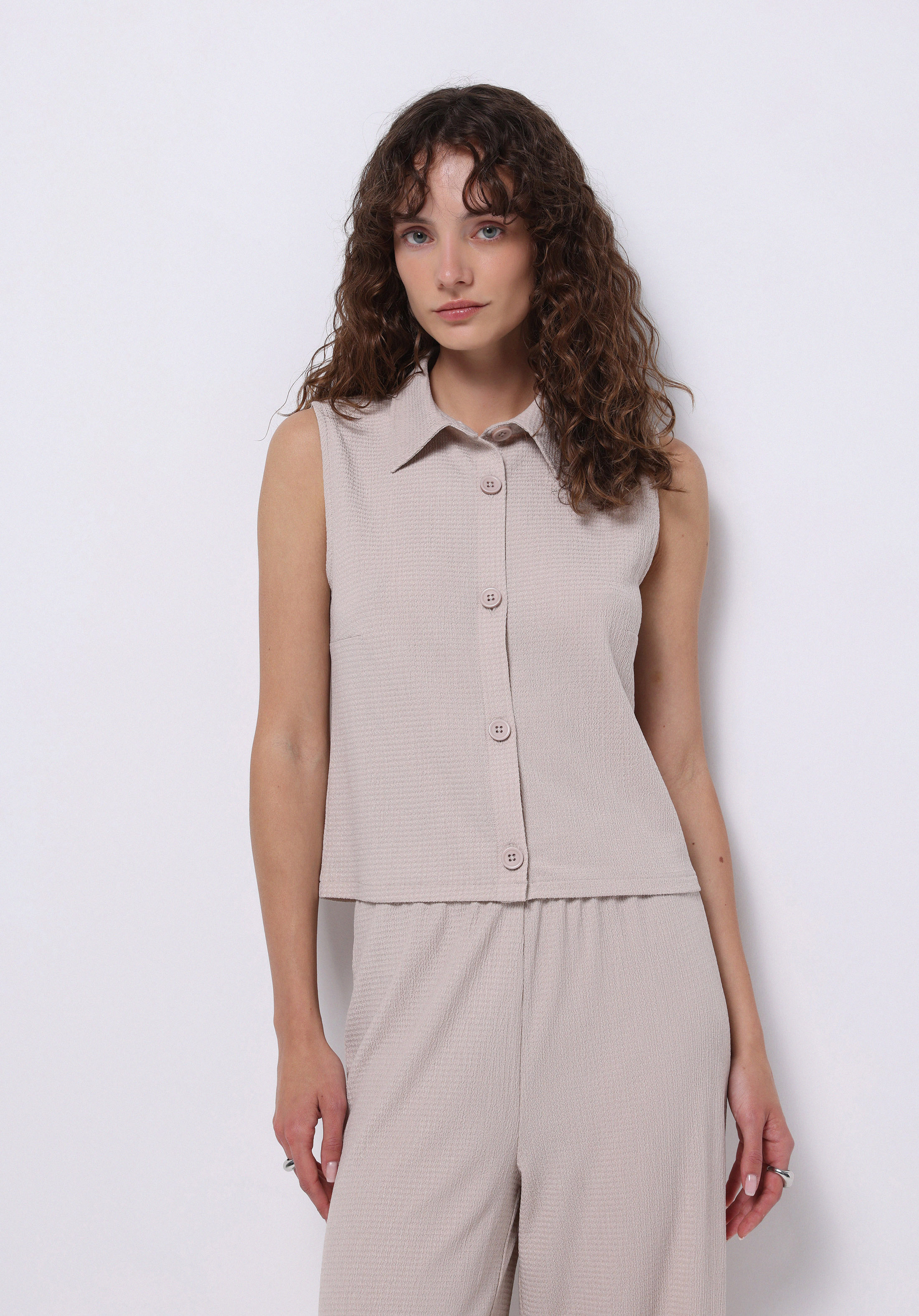 Afișați detalii pentru Camasa Cu Maneca Scurta De Dama Bej Slim Fit  Cl1074279
