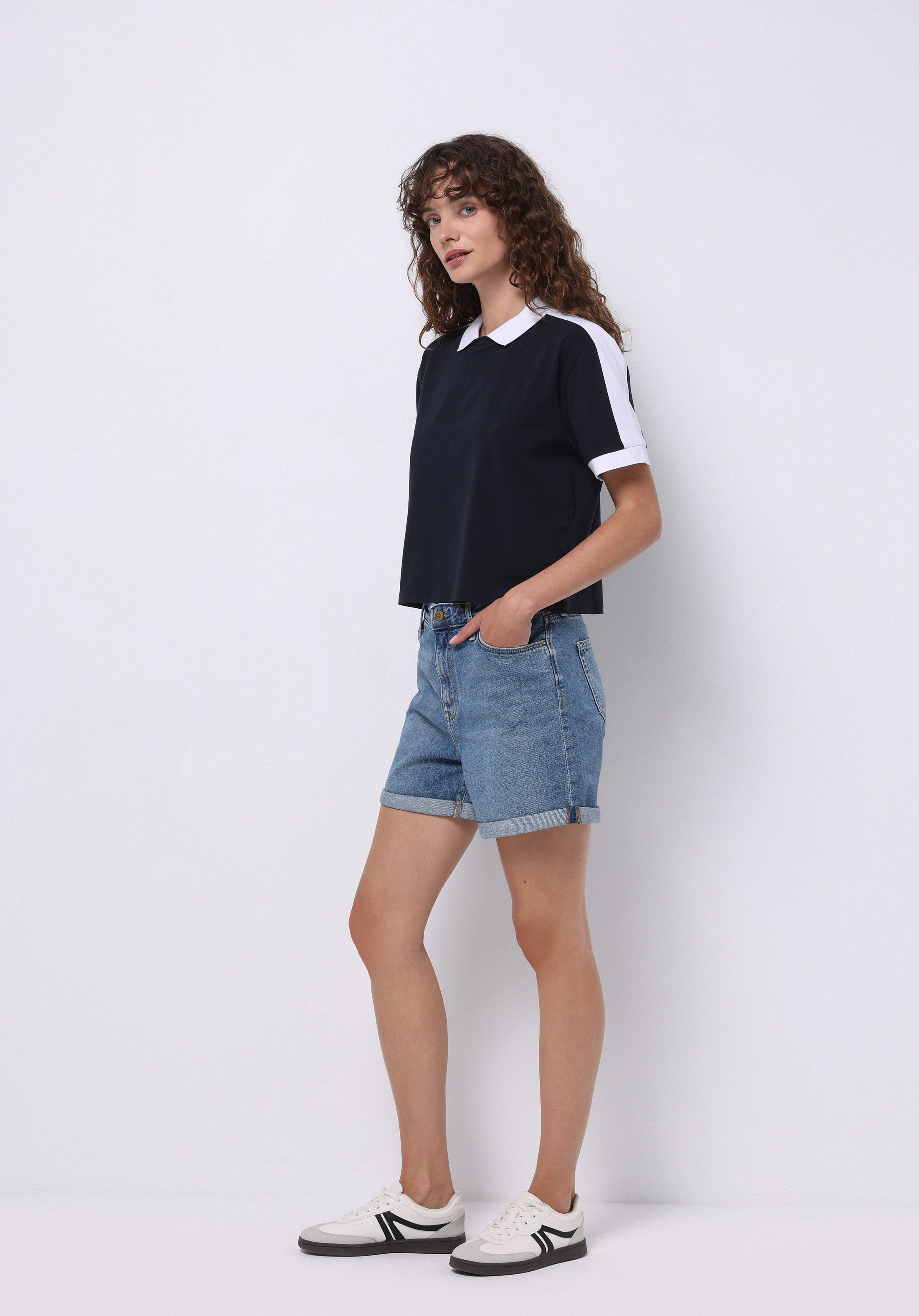 Afișați detalii pentru Tricou Polo Cu Maneca Scurta De Dama Albastru Marin Regular Fit  Cl1074591