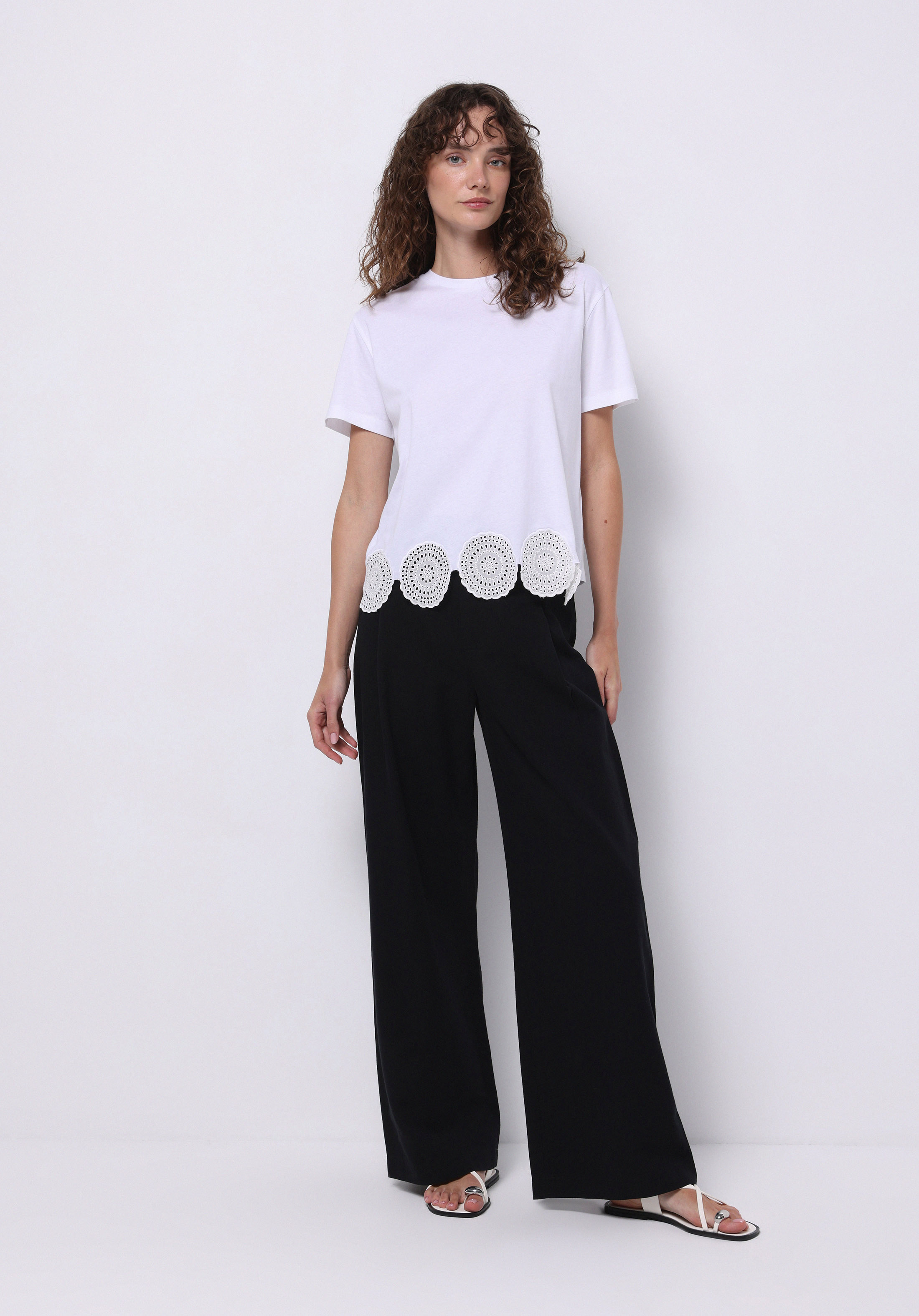 Afișați detalii pentru Tricou Cu Maneca Scurta De Dama Alb Regular Fit  Cl1074284