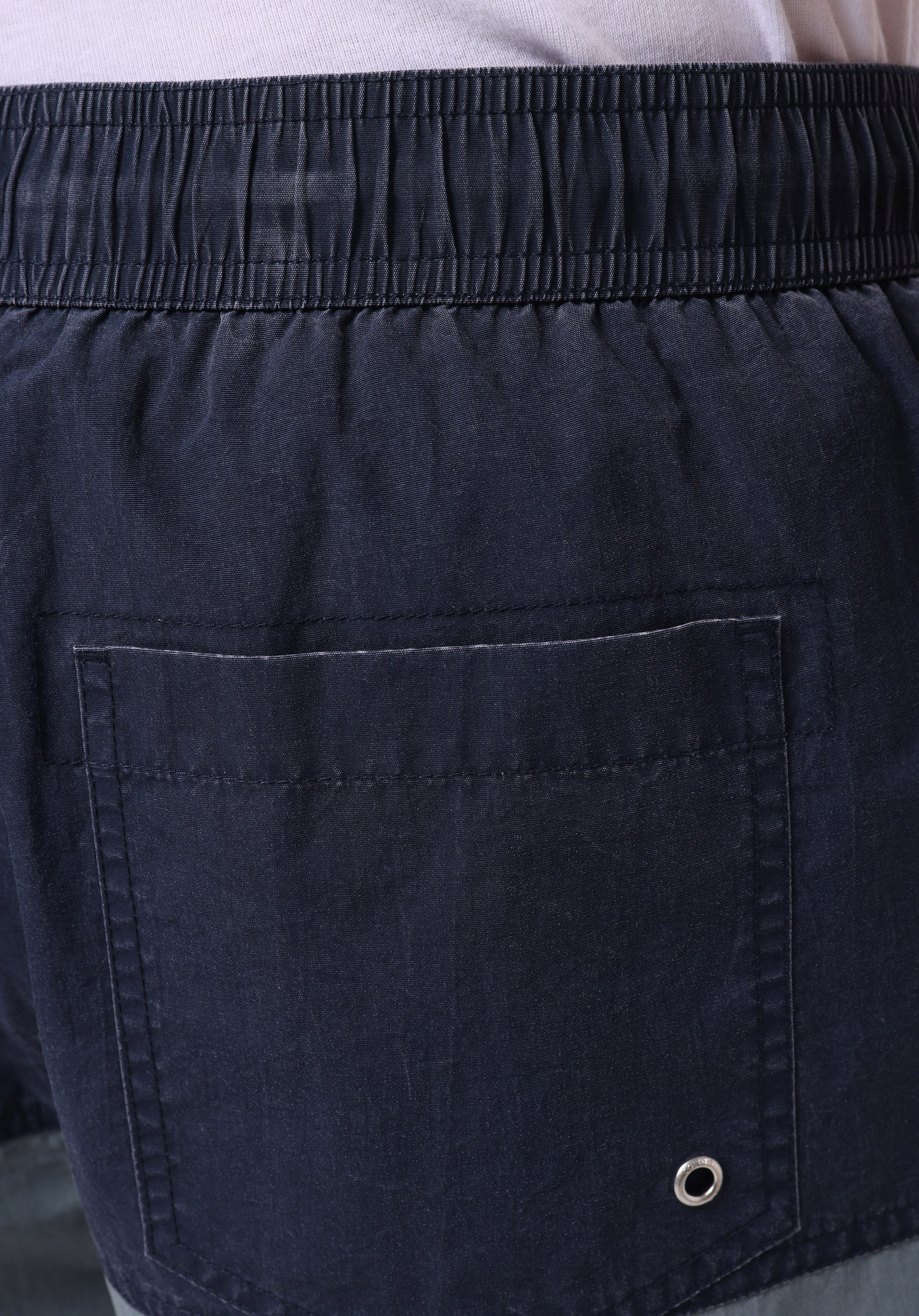 Afișați detalii pentru Short De Plaja De Barbati Albastru Slim Fit  Cl1074690