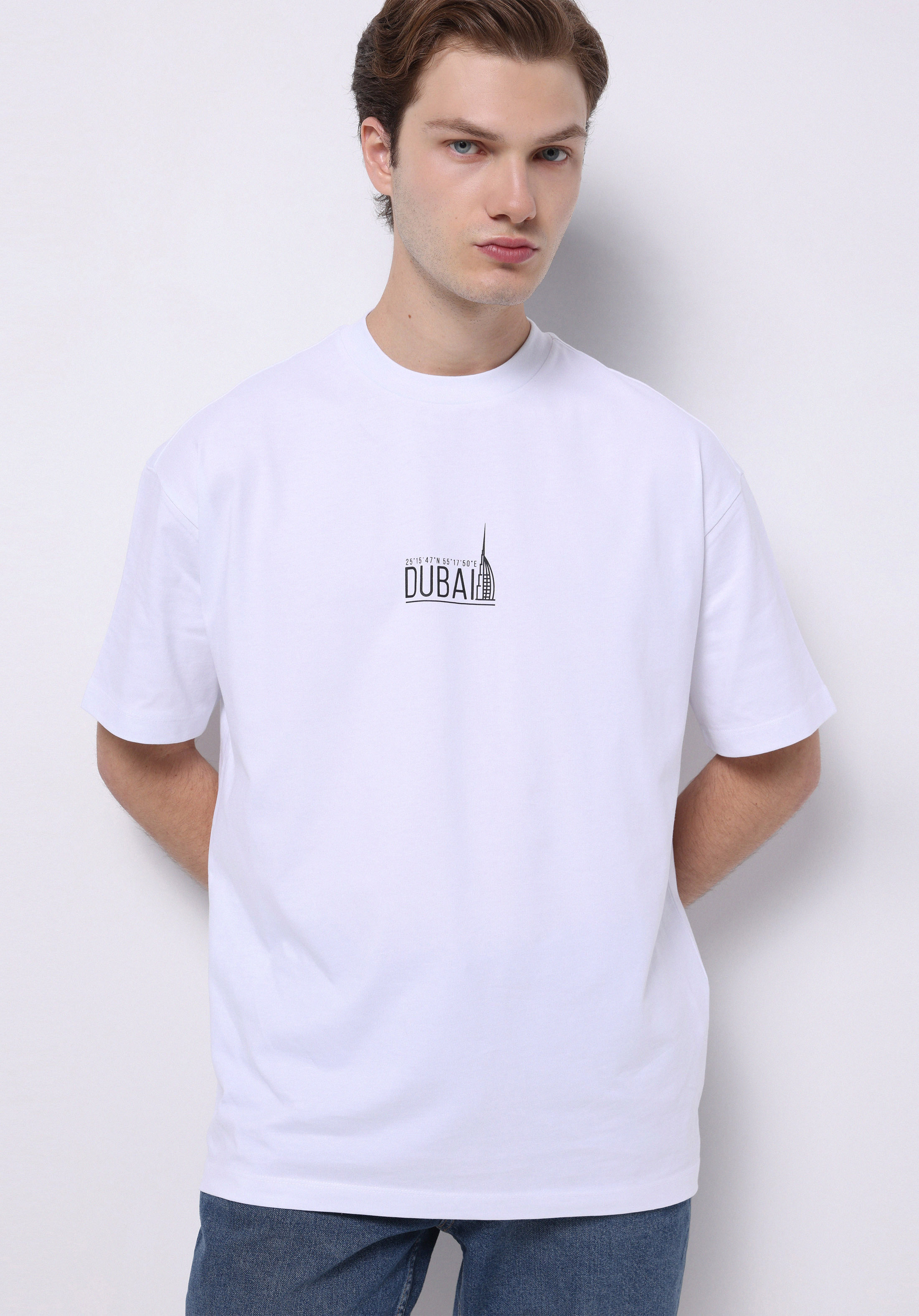 Afișați detalii pentru Comfort Fit Round Neck Drept Bărbați Alb Short Tricou Cu Mânecă Scurtă
