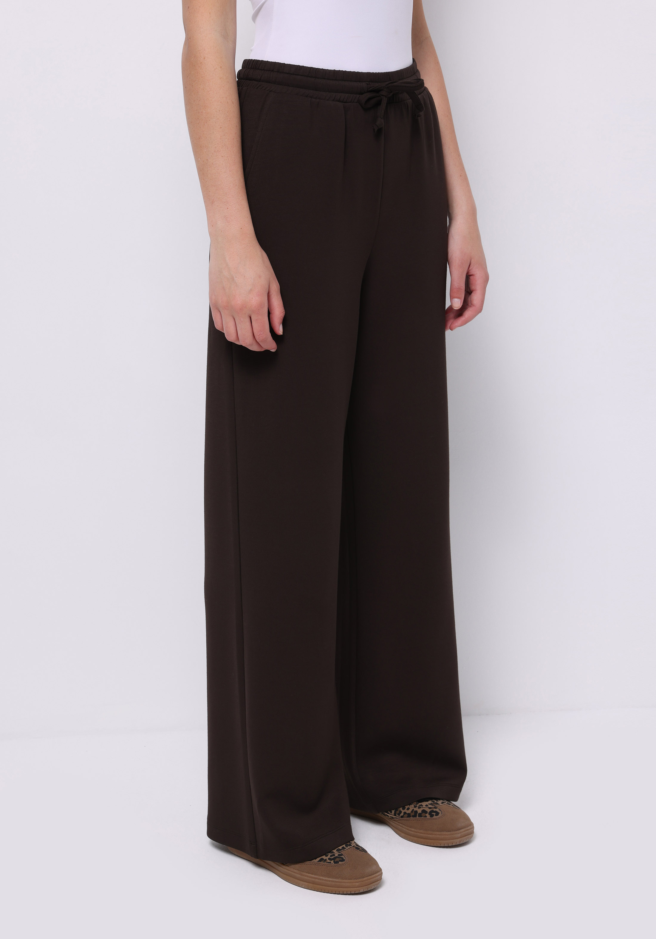 Afișați detalii pentru Pantaloni De Trening De Dama Maro Regular Fit  Cl1075524