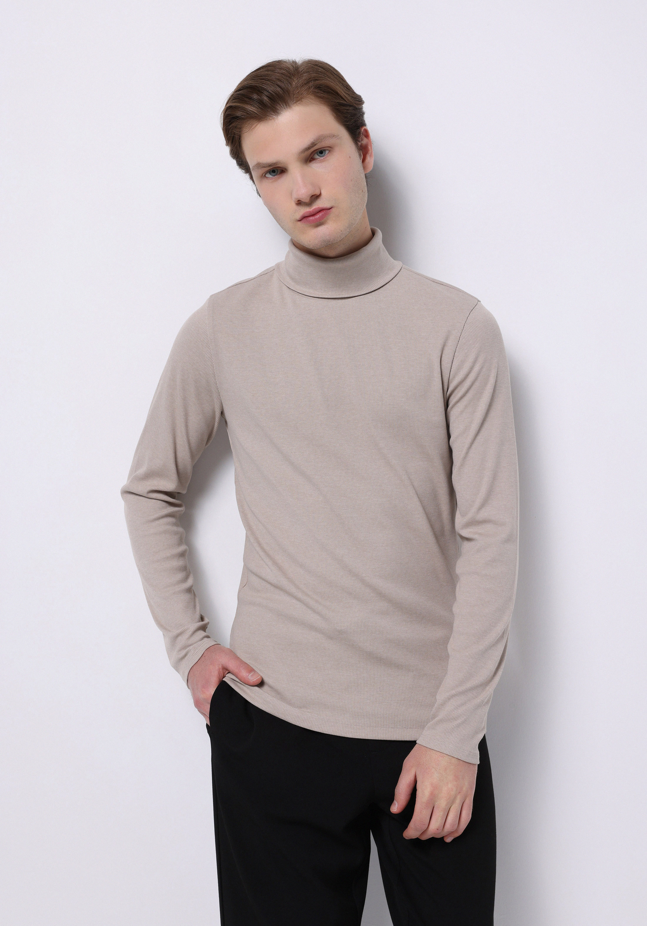 Afișați detalii pentru Tricou Cu Maneca Lunga De Barbati  Slim Fit  Cl1049854