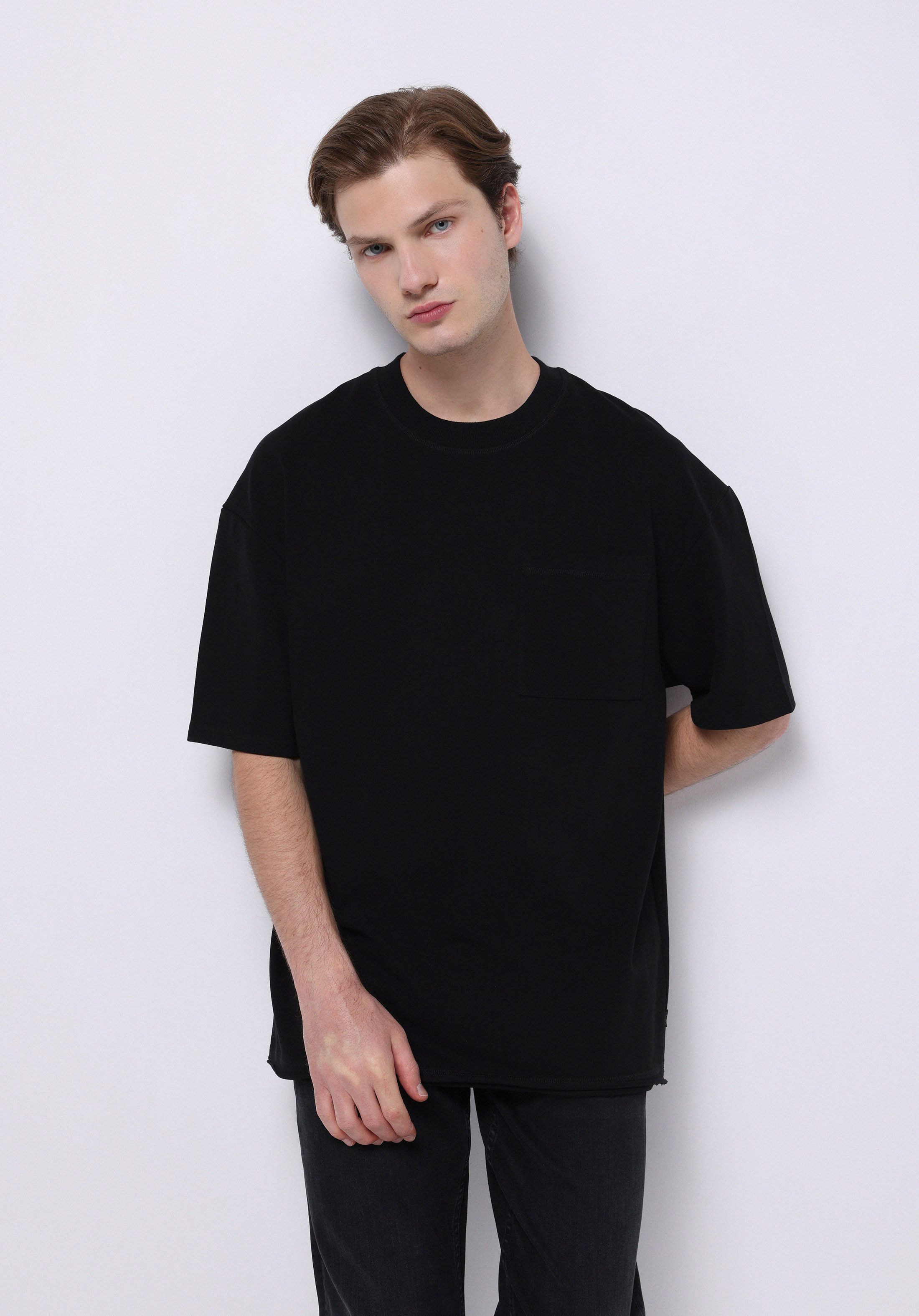 Afișați detalii pentru Tricou Cu Maneca Scurta De Barbati Negru Oversize Fit  Cl1075370