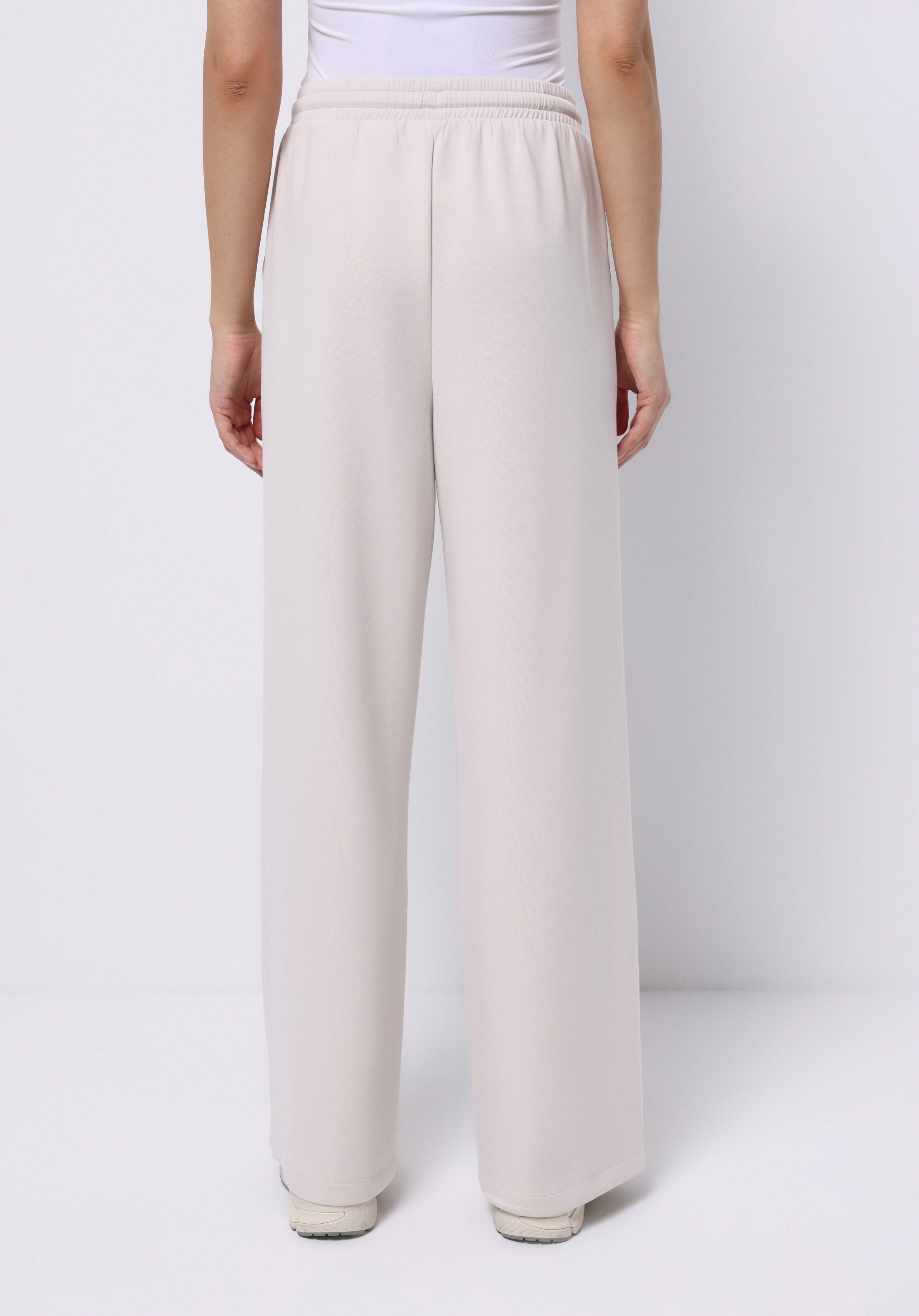 Afișați detalii pentru Pantaloni De Trening De Dama Ecru Regular Fit  Cl1075524