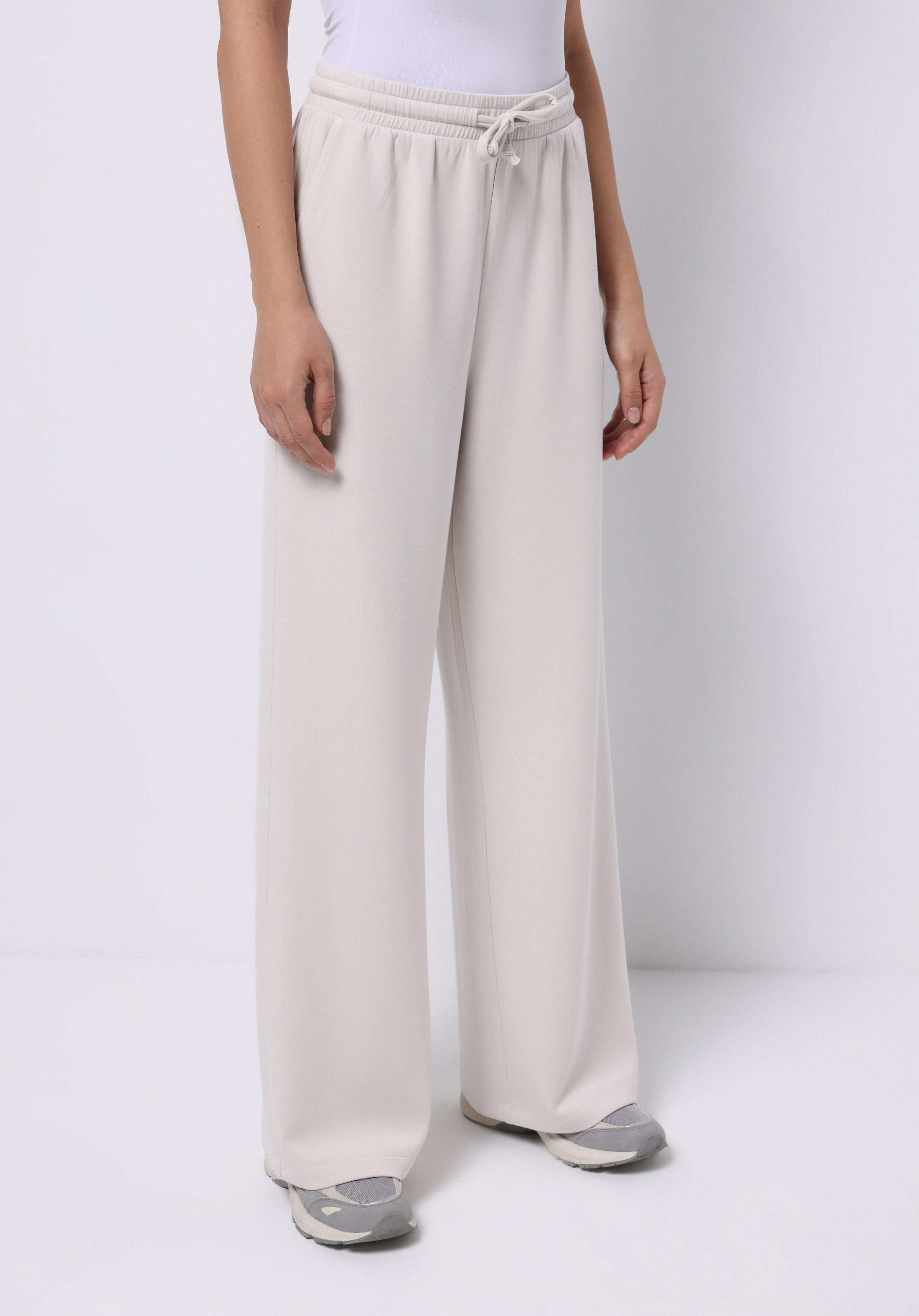 Afișați detalii pentru Pantaloni De Trening De Dama Ecru Regular Fit  Cl1075524