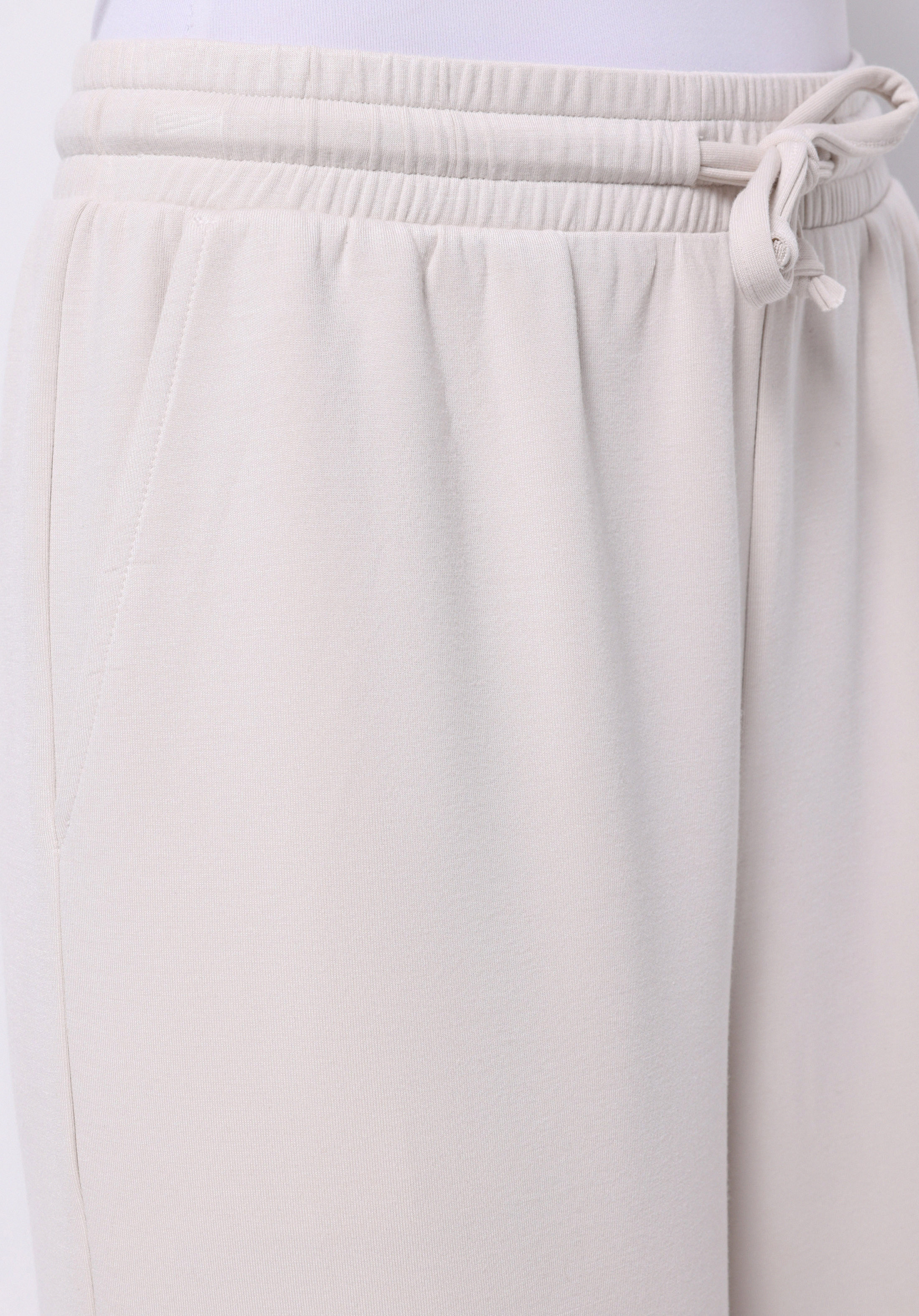 Afișați detalii pentru Pantaloni De Trening De Dama Ecru Regular Fit  Cl1075524