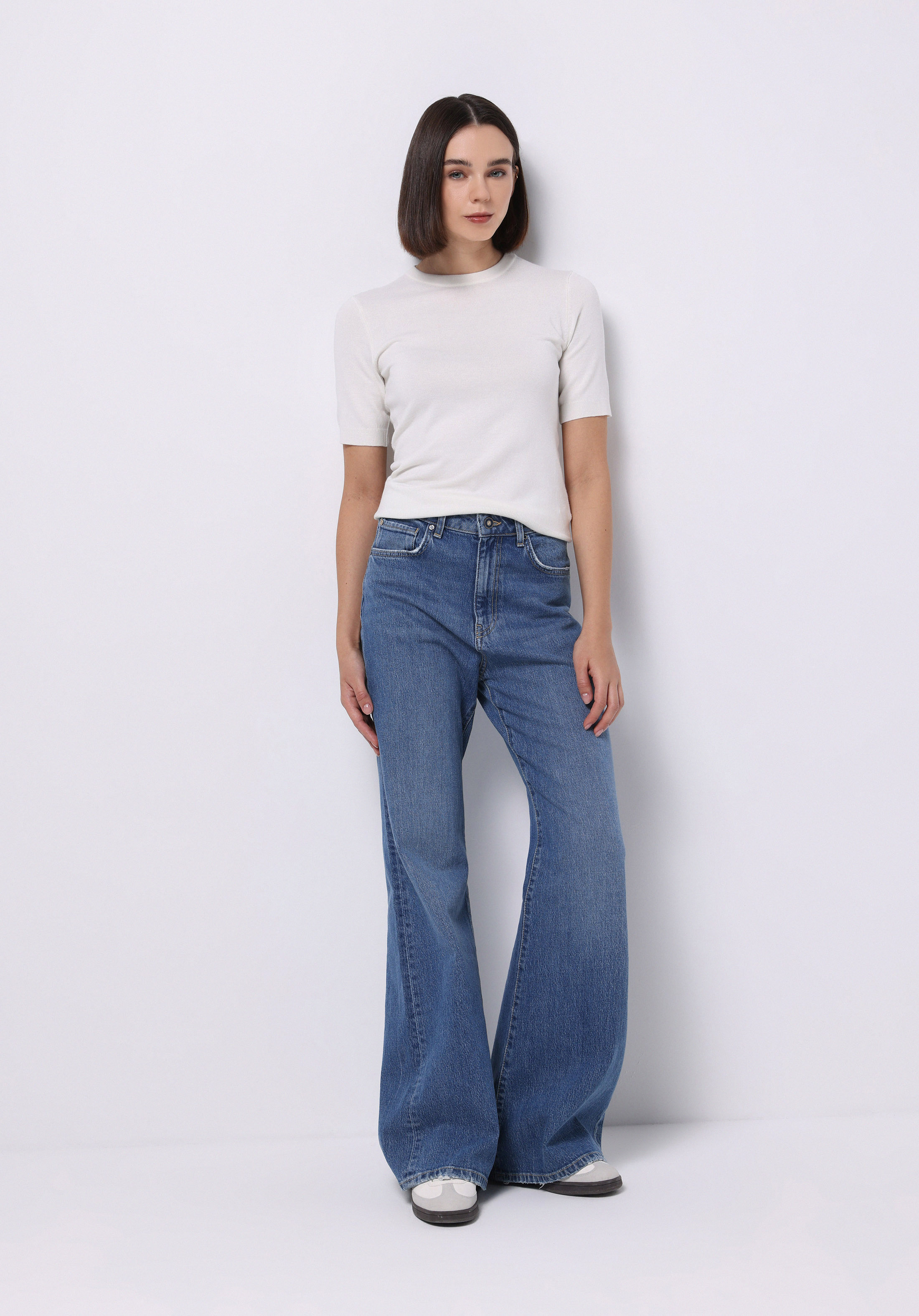 Afișați detalii pentru Pulover Cu Mâneci Scurte De Dama Alb Slim Fit  Cl1075531