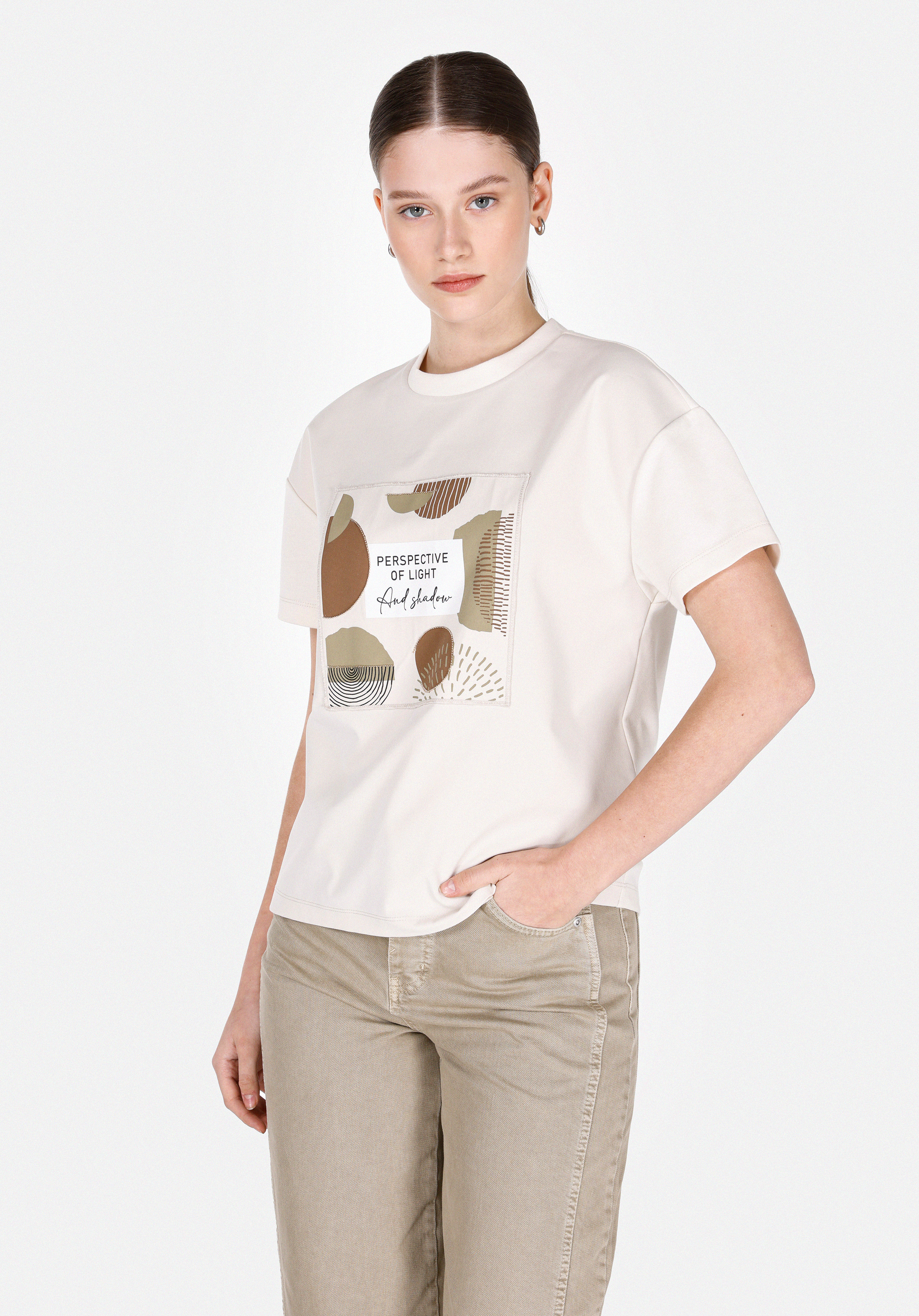 Afișați detalii pentru Regular Fit Round Neck Printed Tricou Cu Mânecă Scurtă Pentru Femei