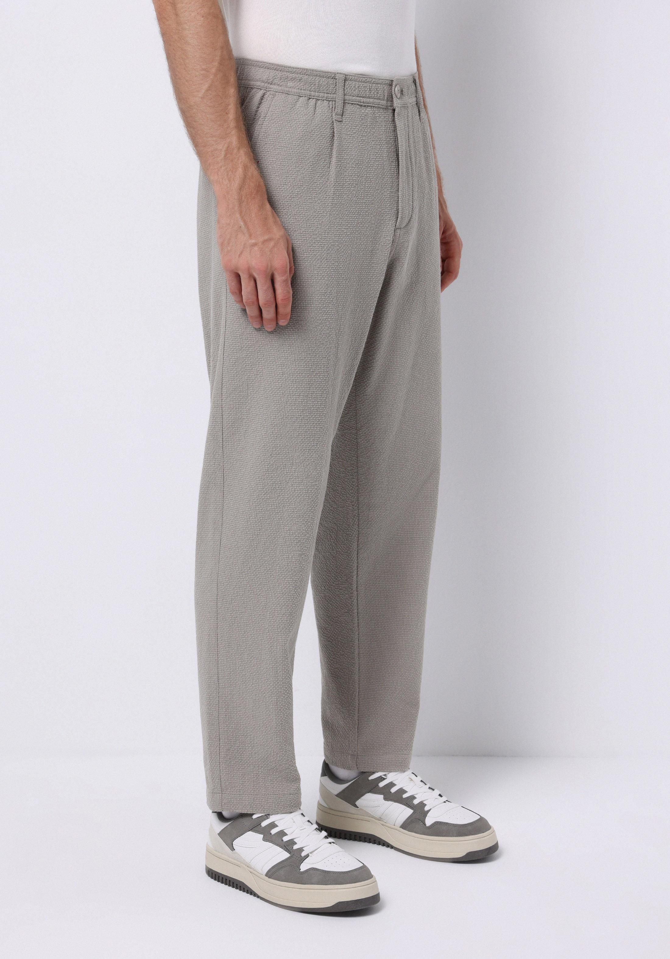 Afișați detalii pentru Pantaloni De Barbati Alb Regular Fit  Cl1075242