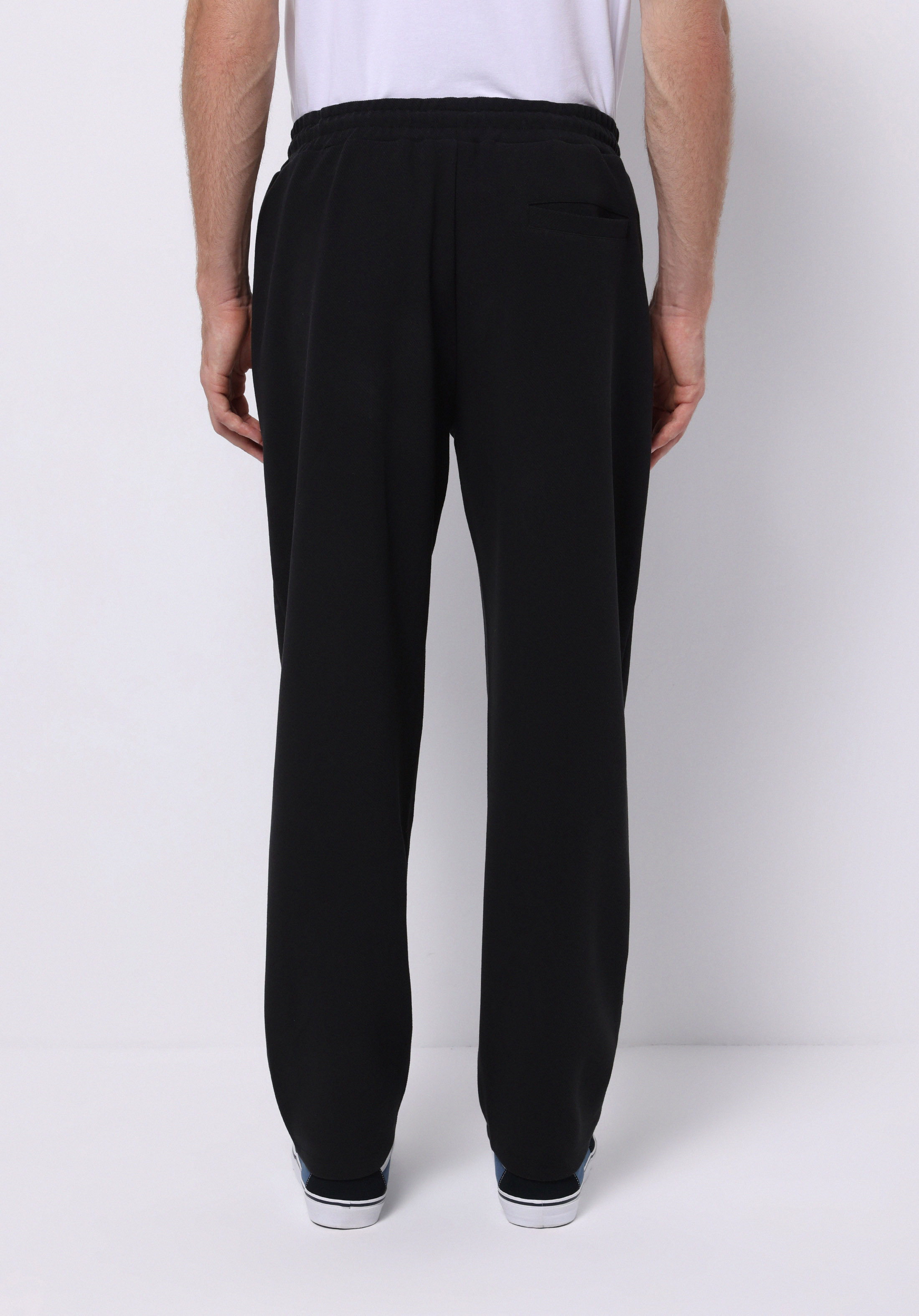 Afișați detalii pentru Pantaloni De Trening De Barbati Negru Regular Fit  Cl1075314