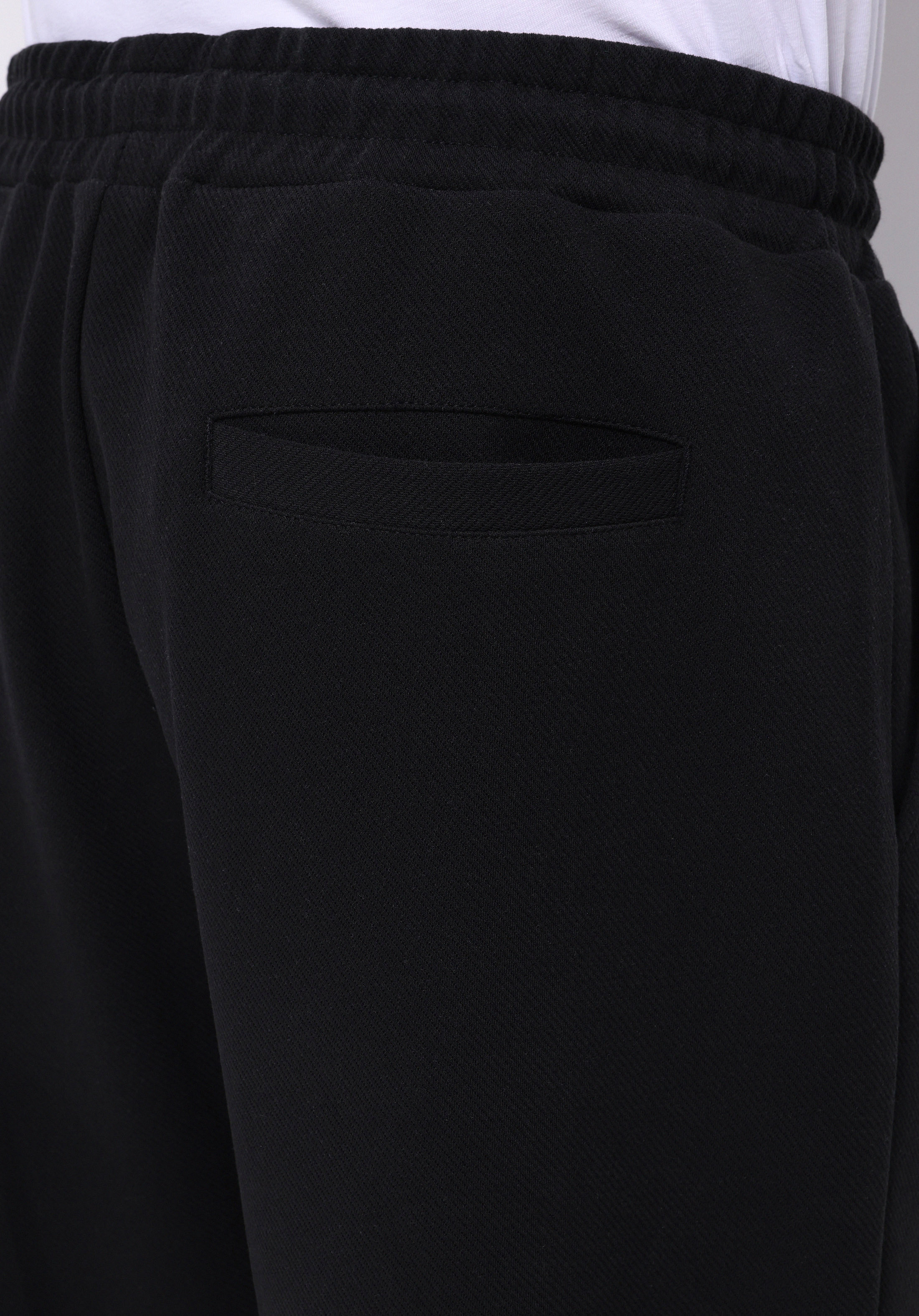 Afișați detalii pentru Pantaloni De Trening De Barbati Negru Regular Fit  Cl1075314