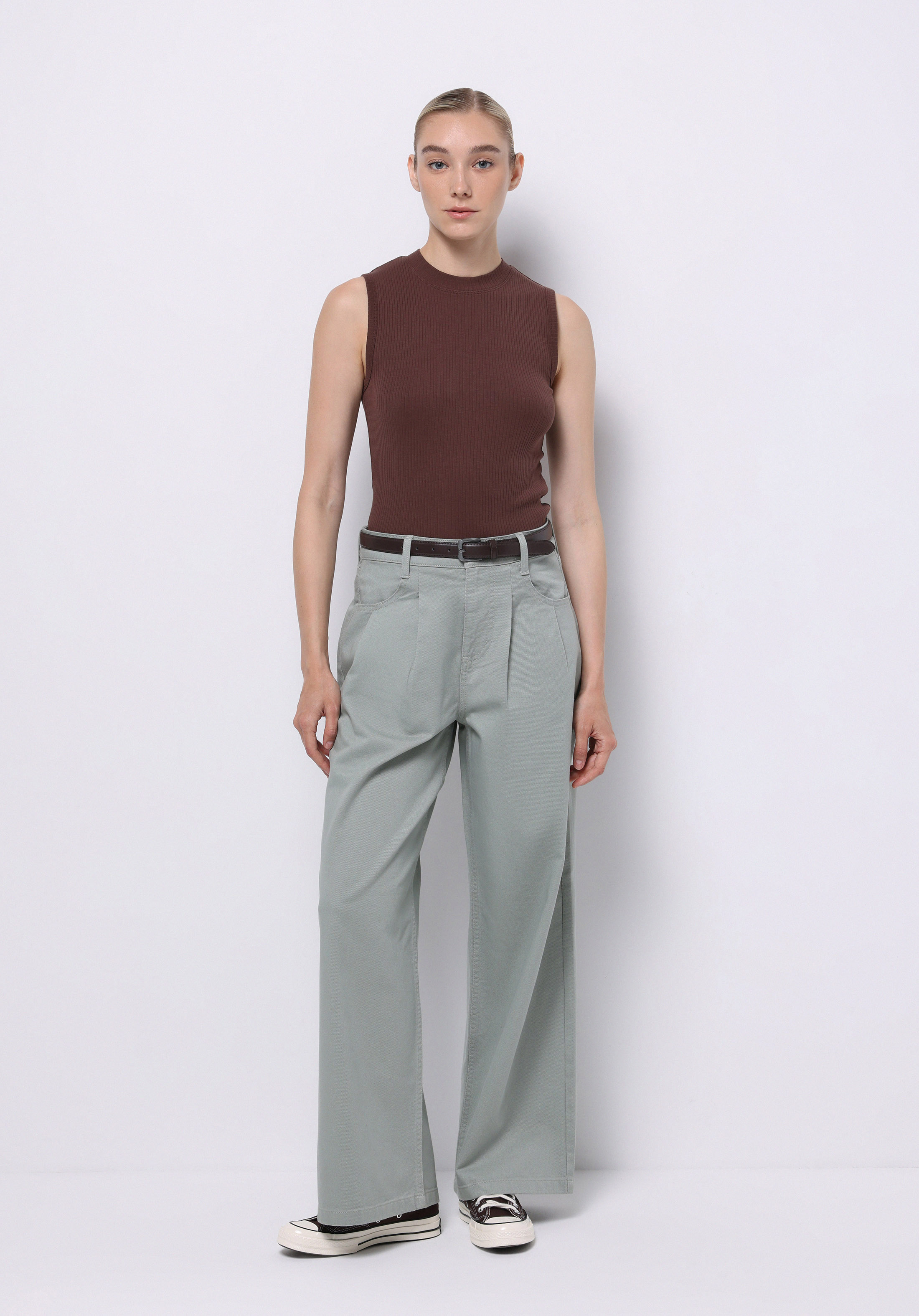 Afișați detalii pentru Pulover Cu Mâneci Scurte De Dama Maro Slim Fit  Cl1070207