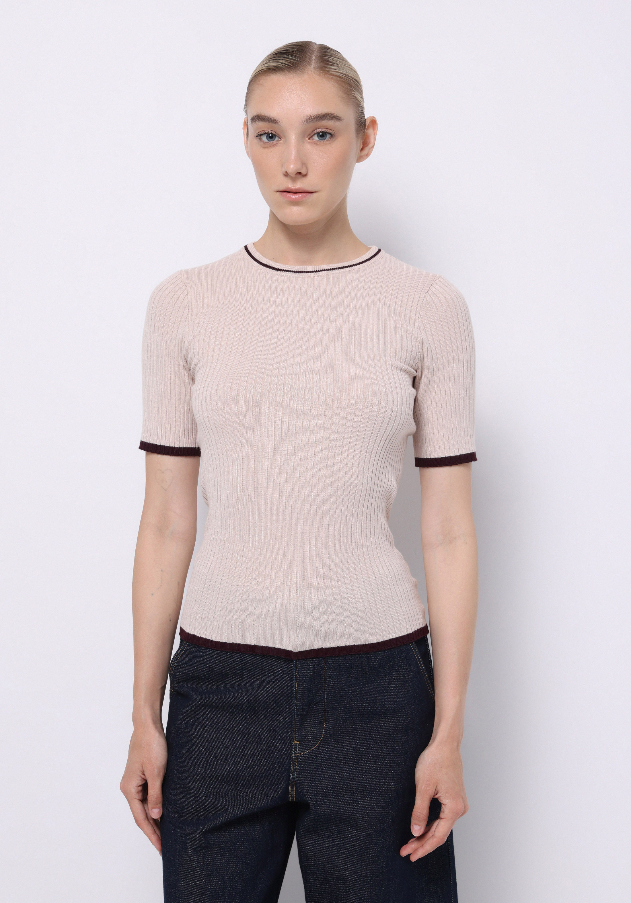 Afișați detalii pentru Pulover Cu Mâneci Scurte De Dama Bej Slim Fit  Cl1075528