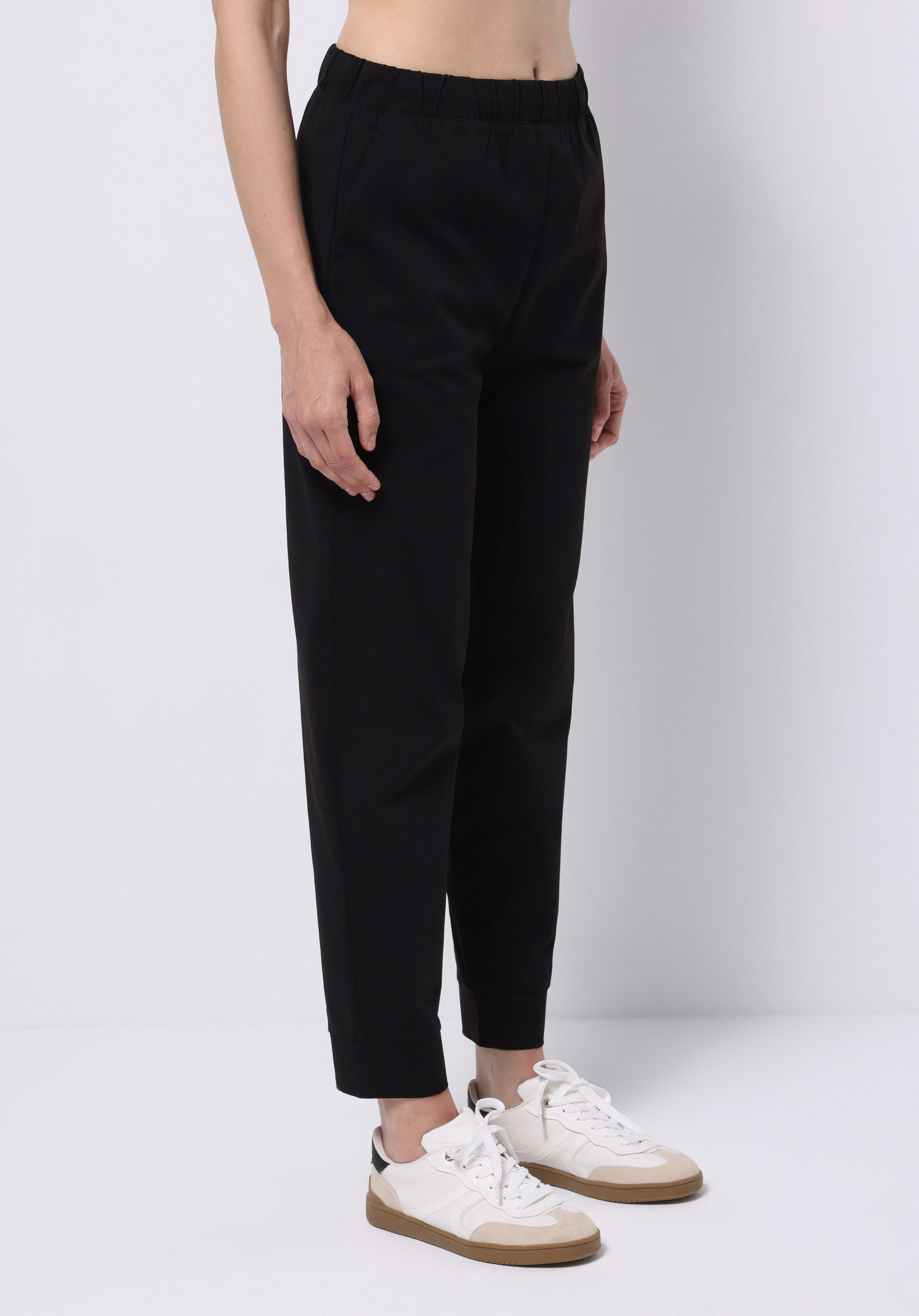 Afișați detalii pentru Pantaloni De Trening De Dama Negru Regular Fit  Cl1075803